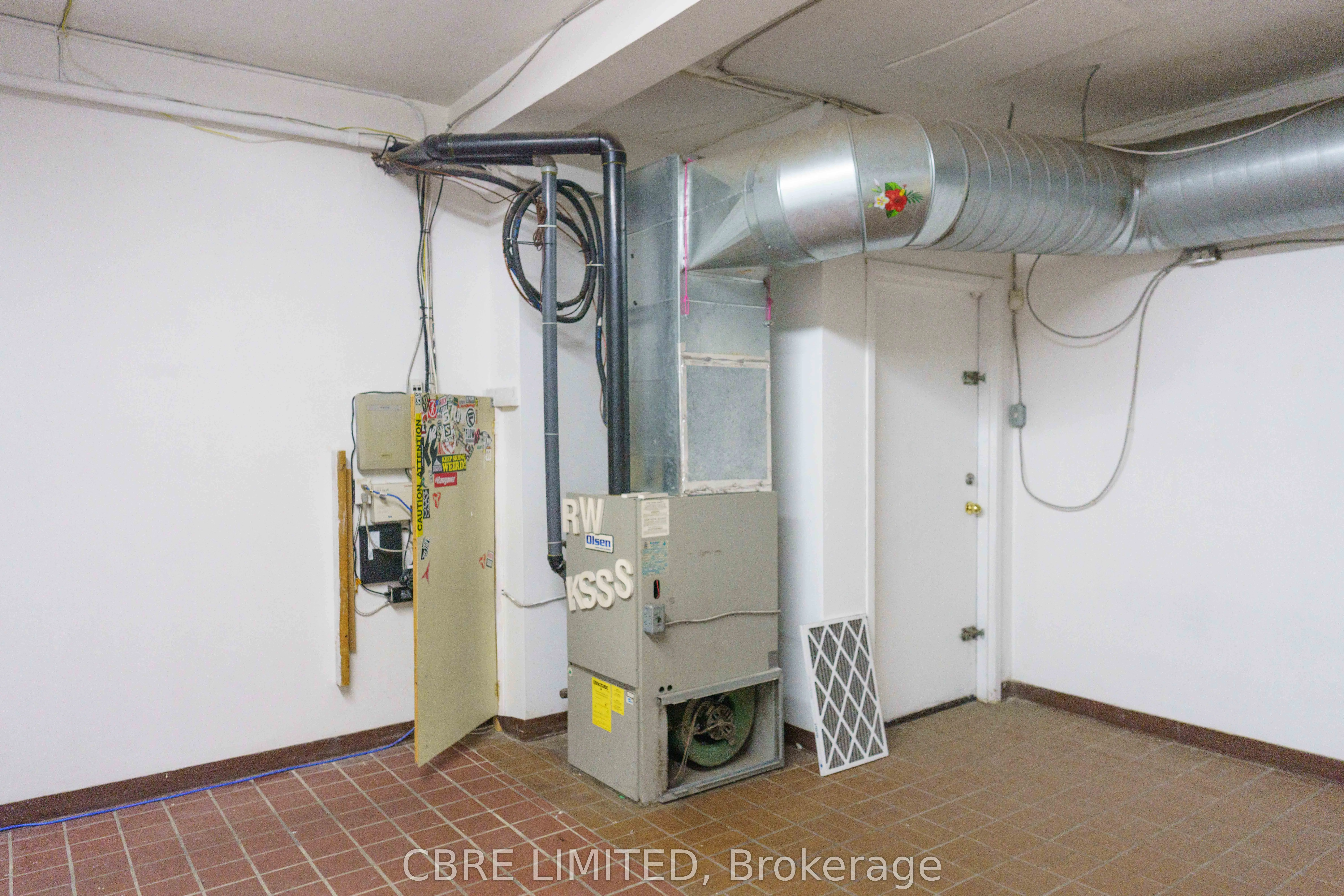 1541* Bayview Avenue, #Unit B