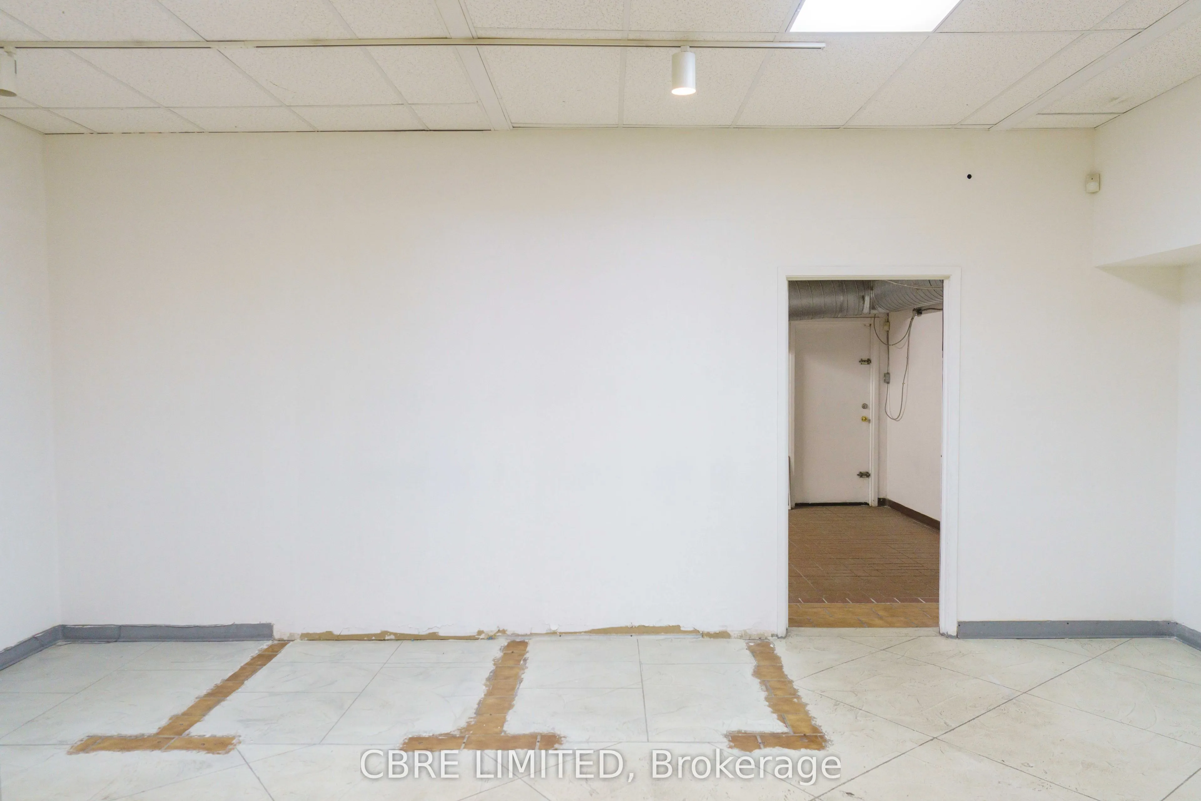 1541* Bayview Avenue, #Unit B