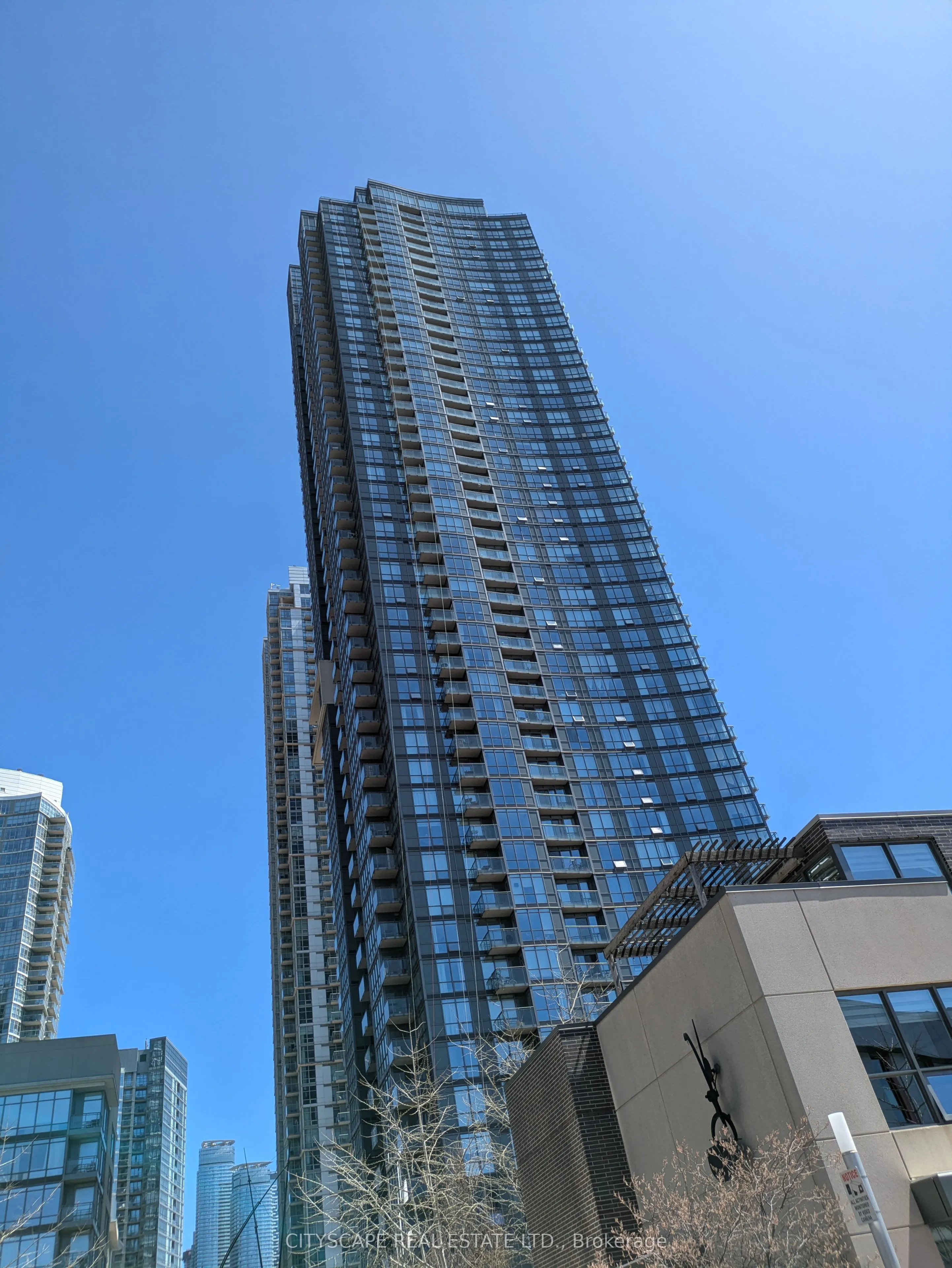 11 Brunel Court, #5508