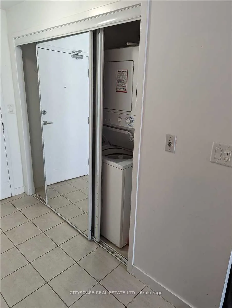11 Brunel Court, #5508