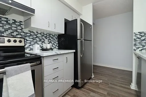 650 Lawrence Avenue, #721