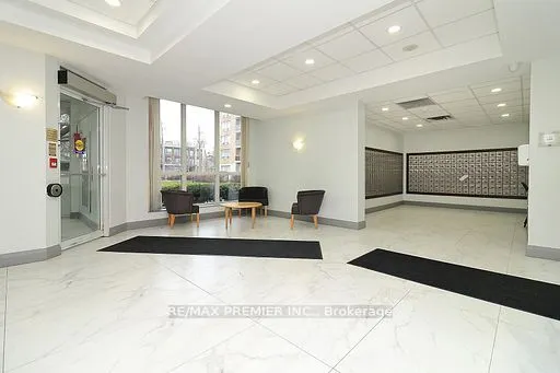 650 Lawrence Avenue, #721