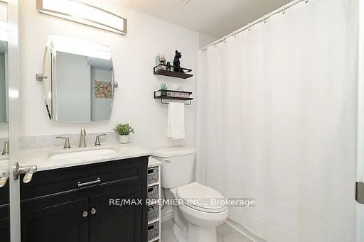 650 Lawrence Avenue, #721