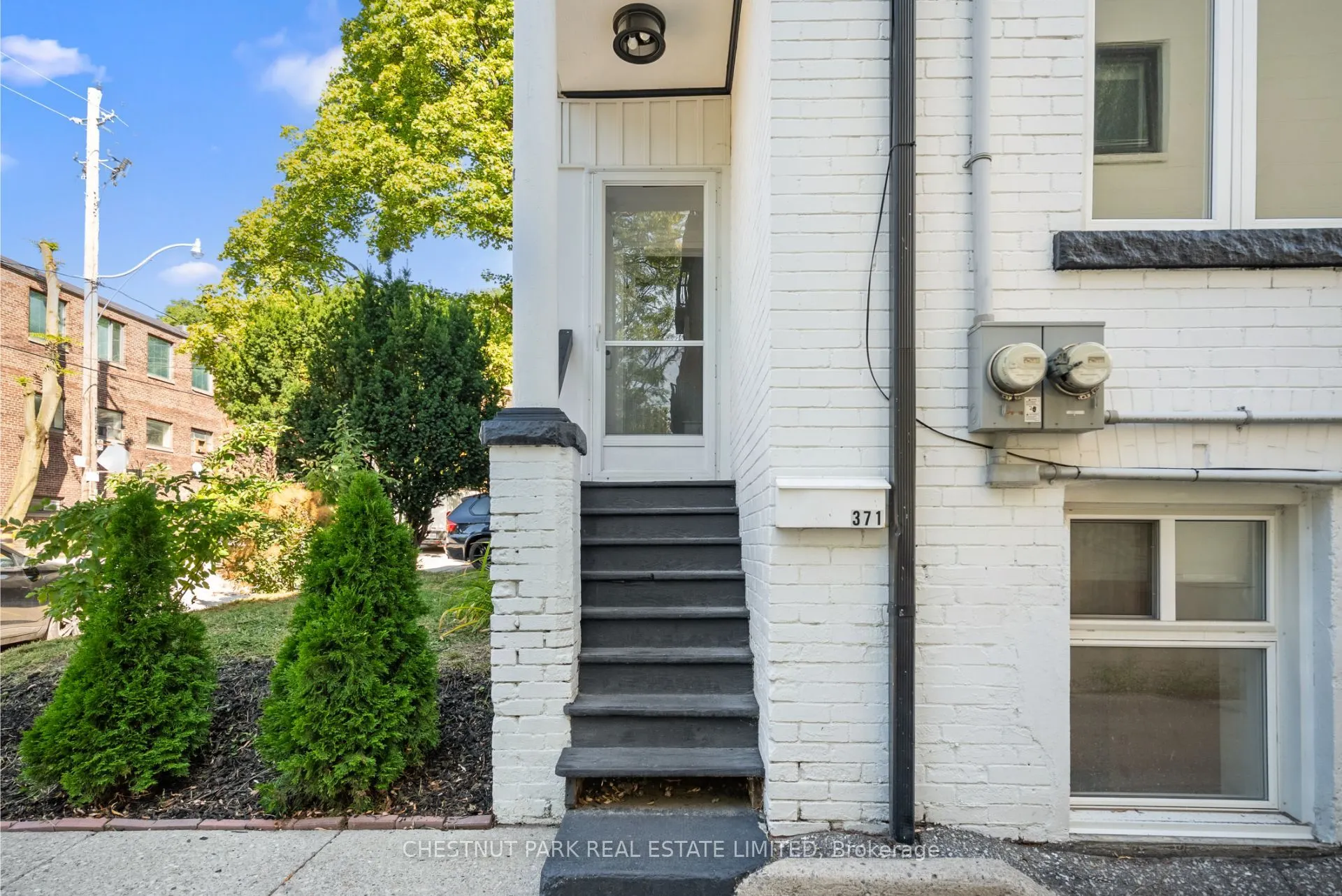 371 Howland Avenue