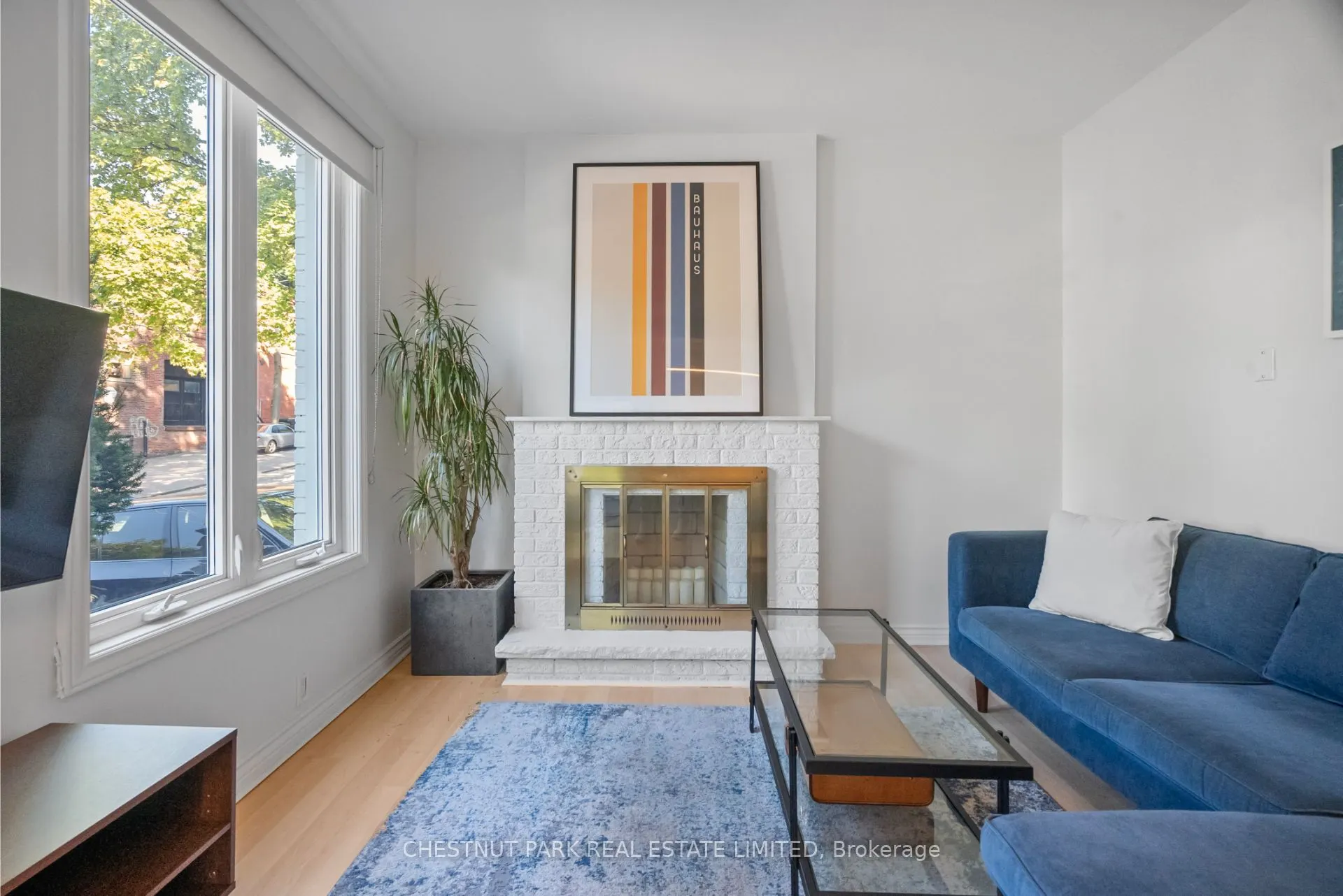 371 Howland Avenue