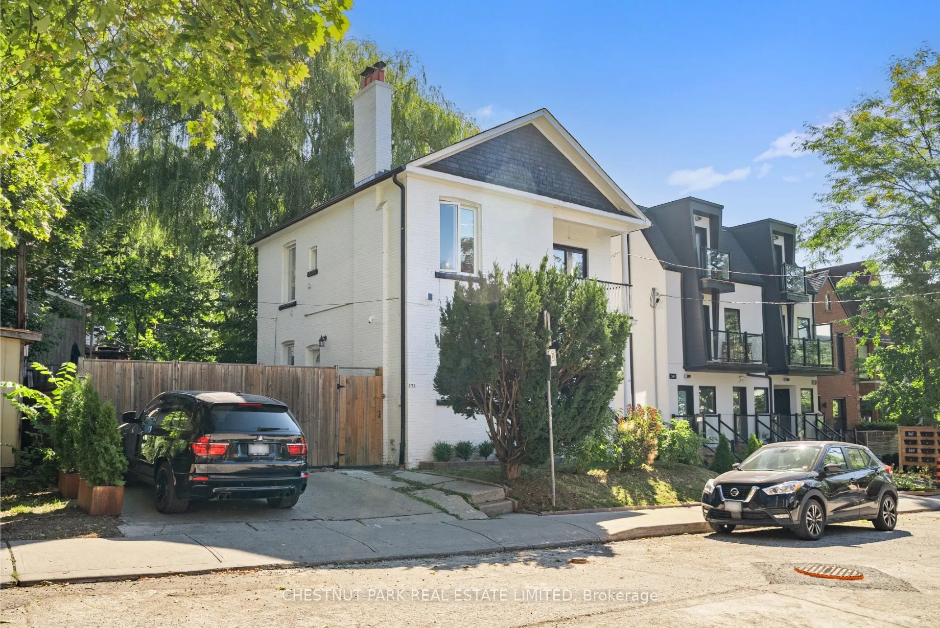 371 Howland Avenue