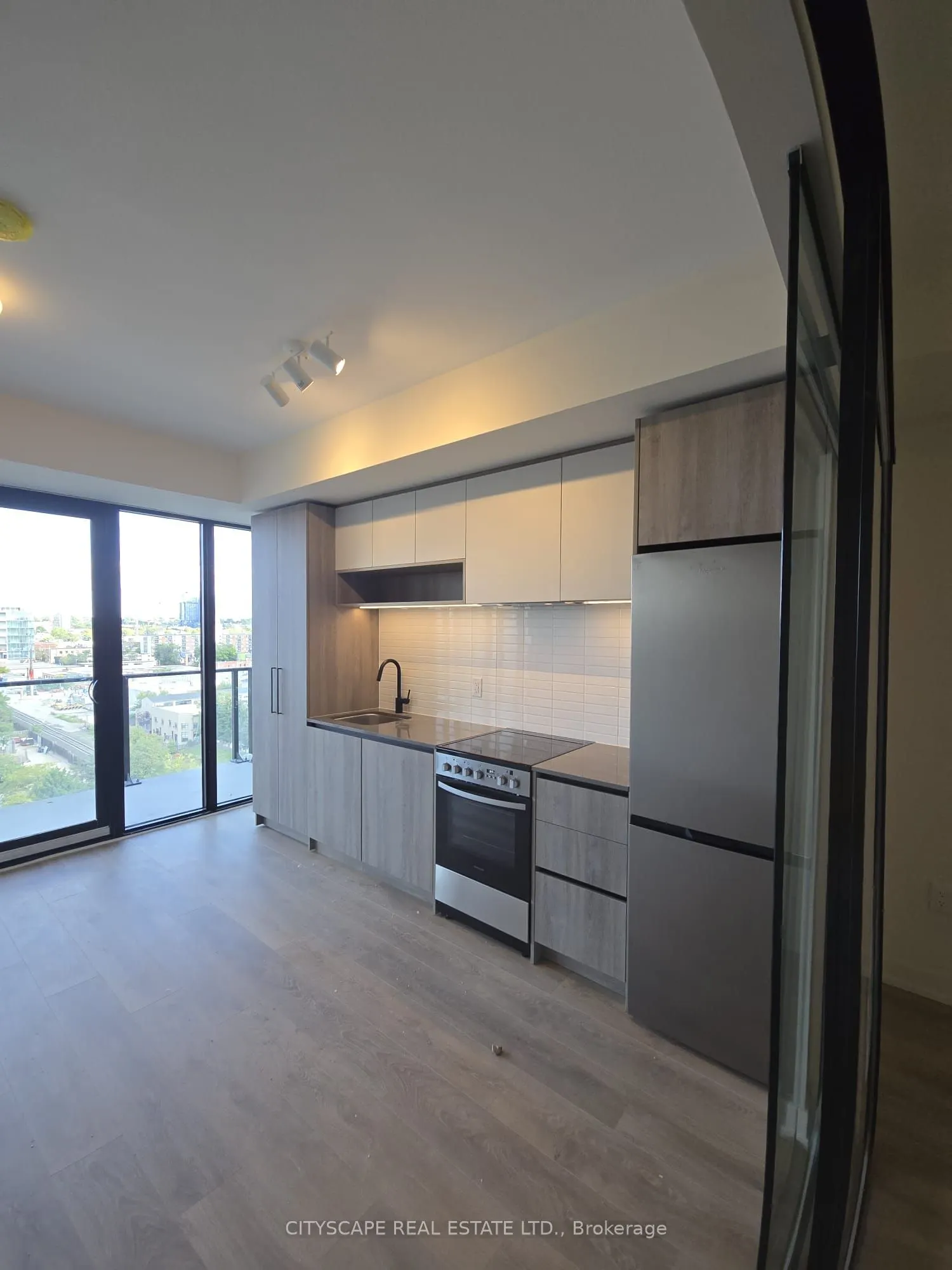 181 Sterling Road, #1015