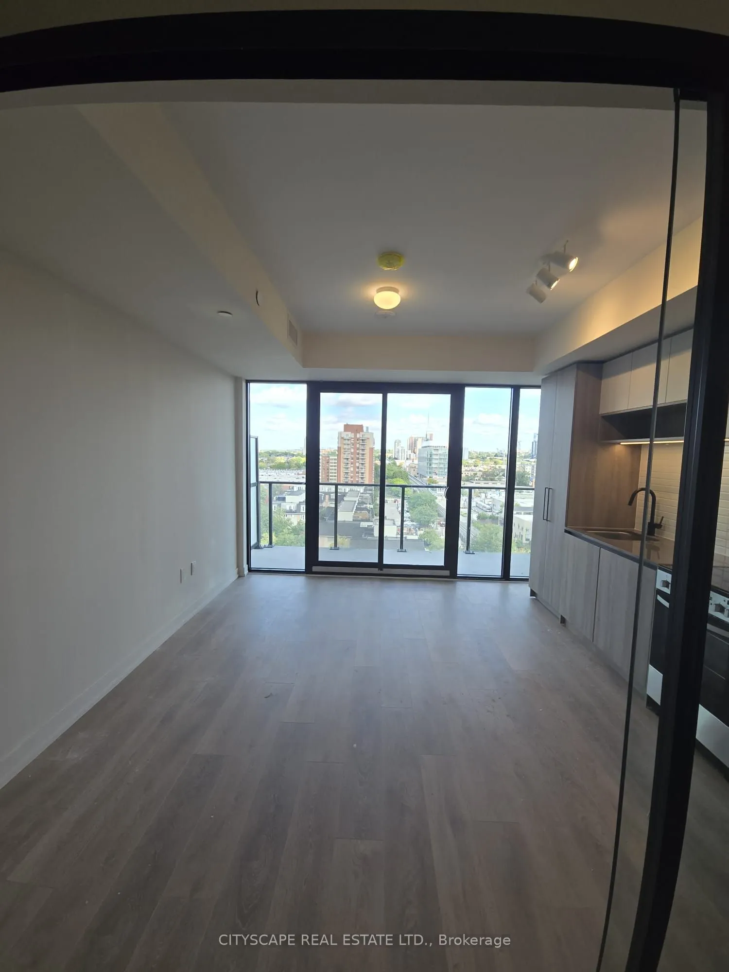 181 Sterling Road, #1015