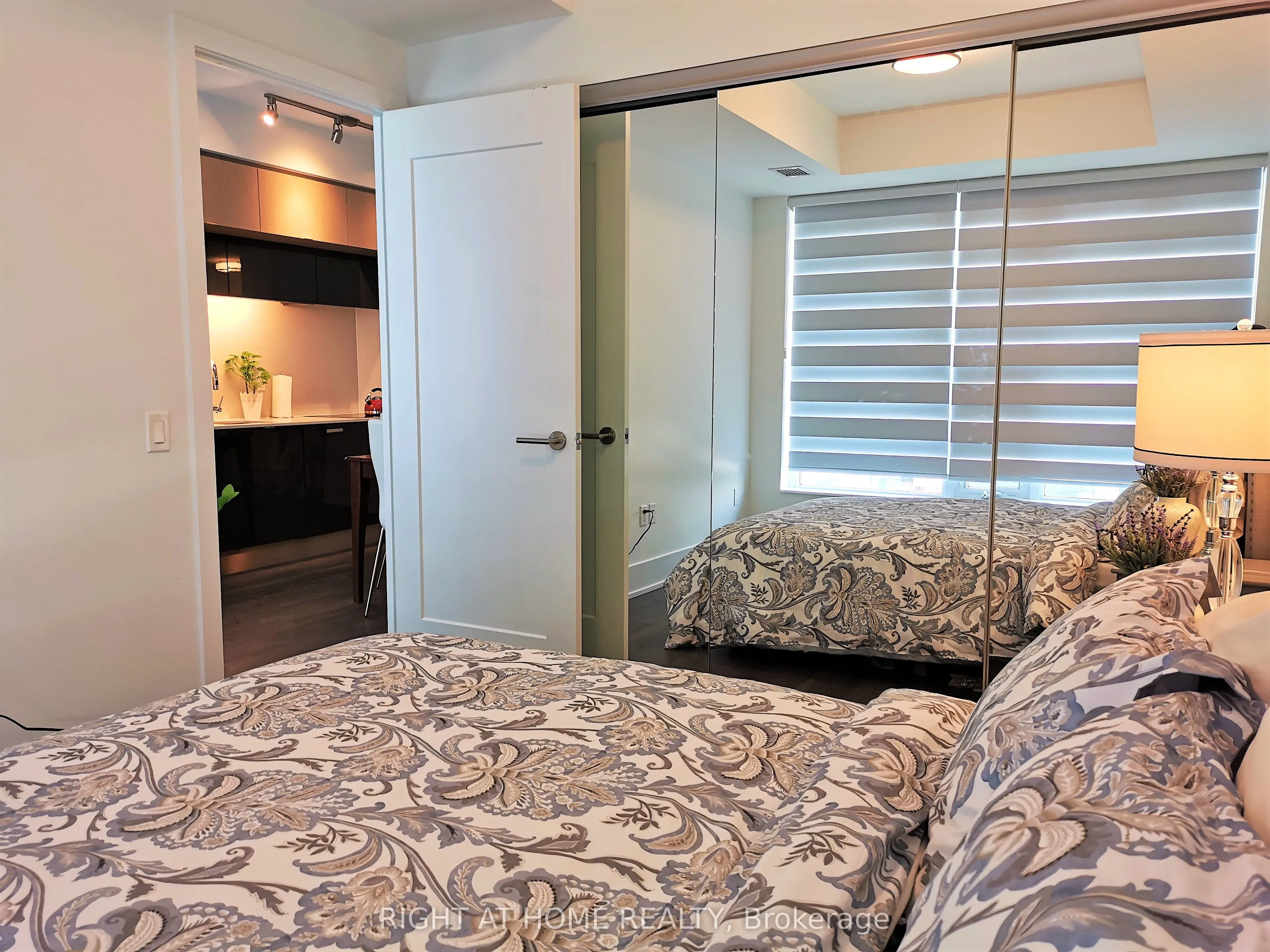 10 York Street, #4313