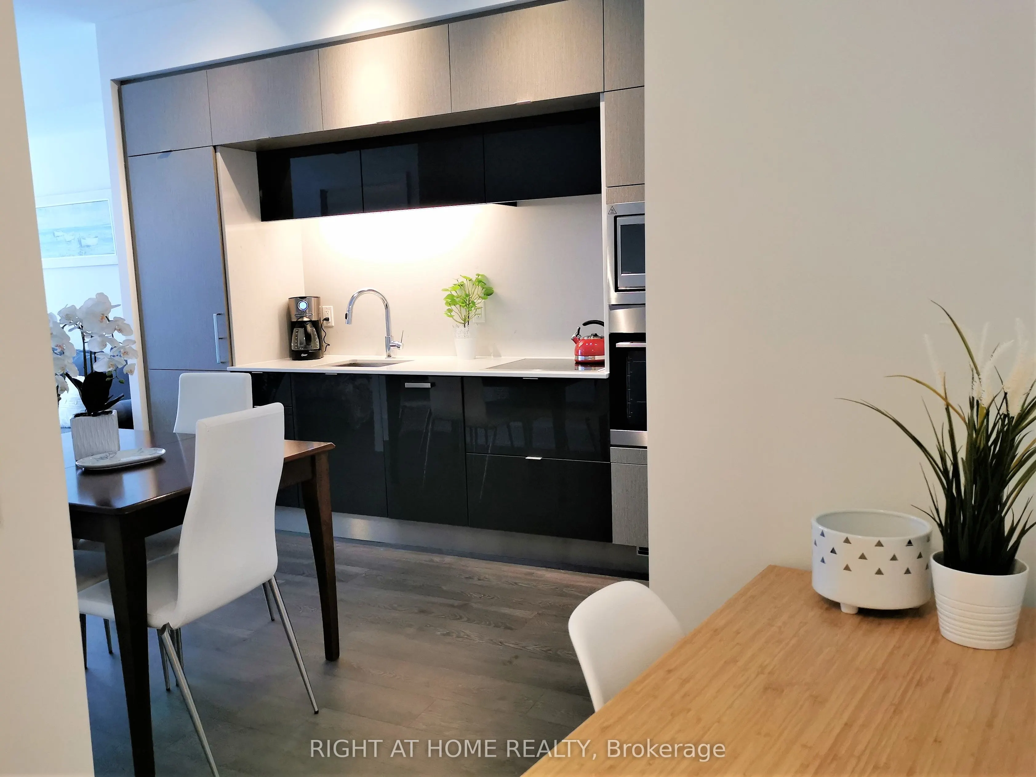 10 York Street, #4313