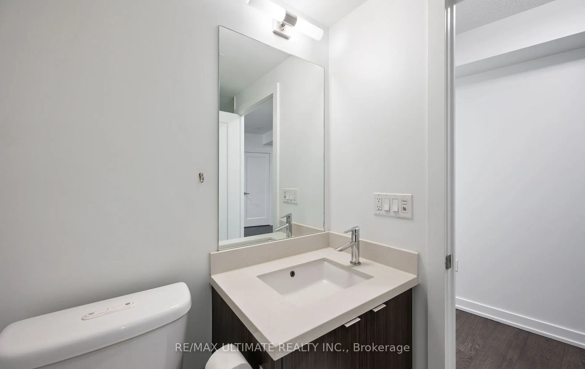 10 York Street, #1407