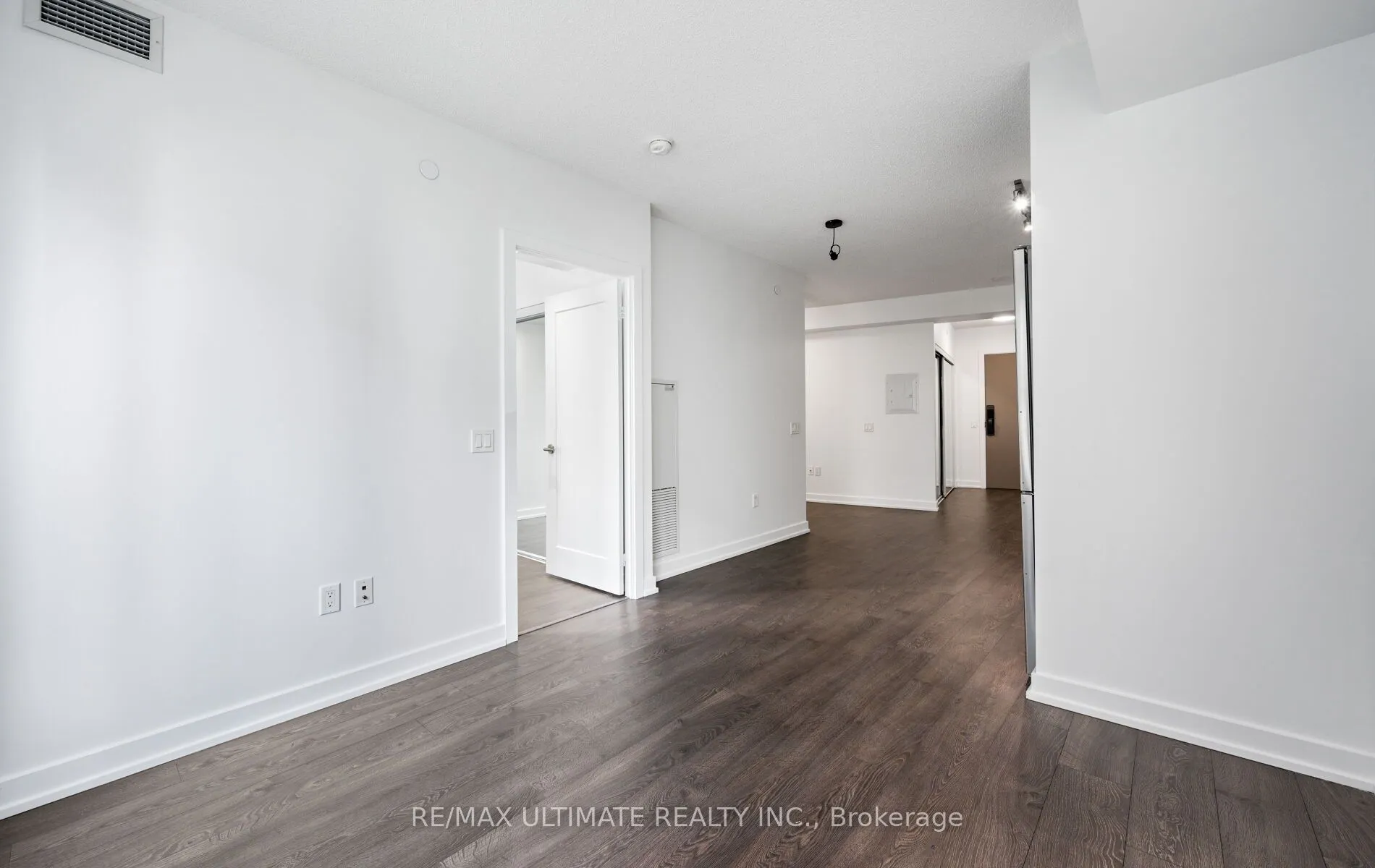 10 York Street, #1407