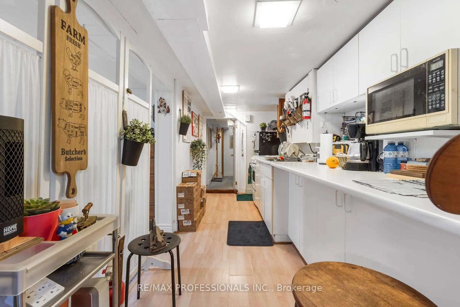 212 Douglas Avenue