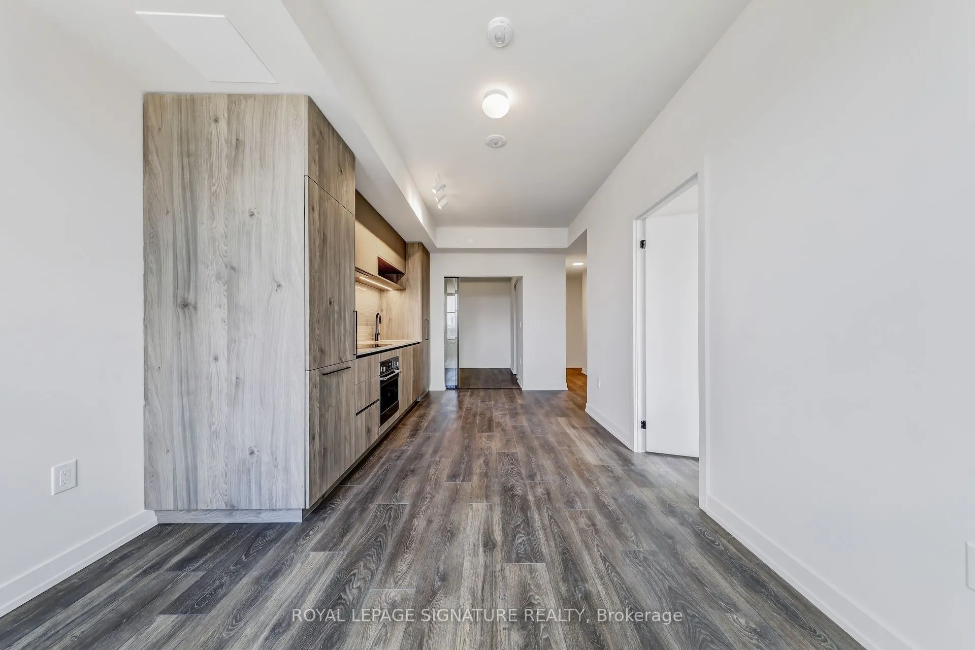 181 Sterling Road, #921