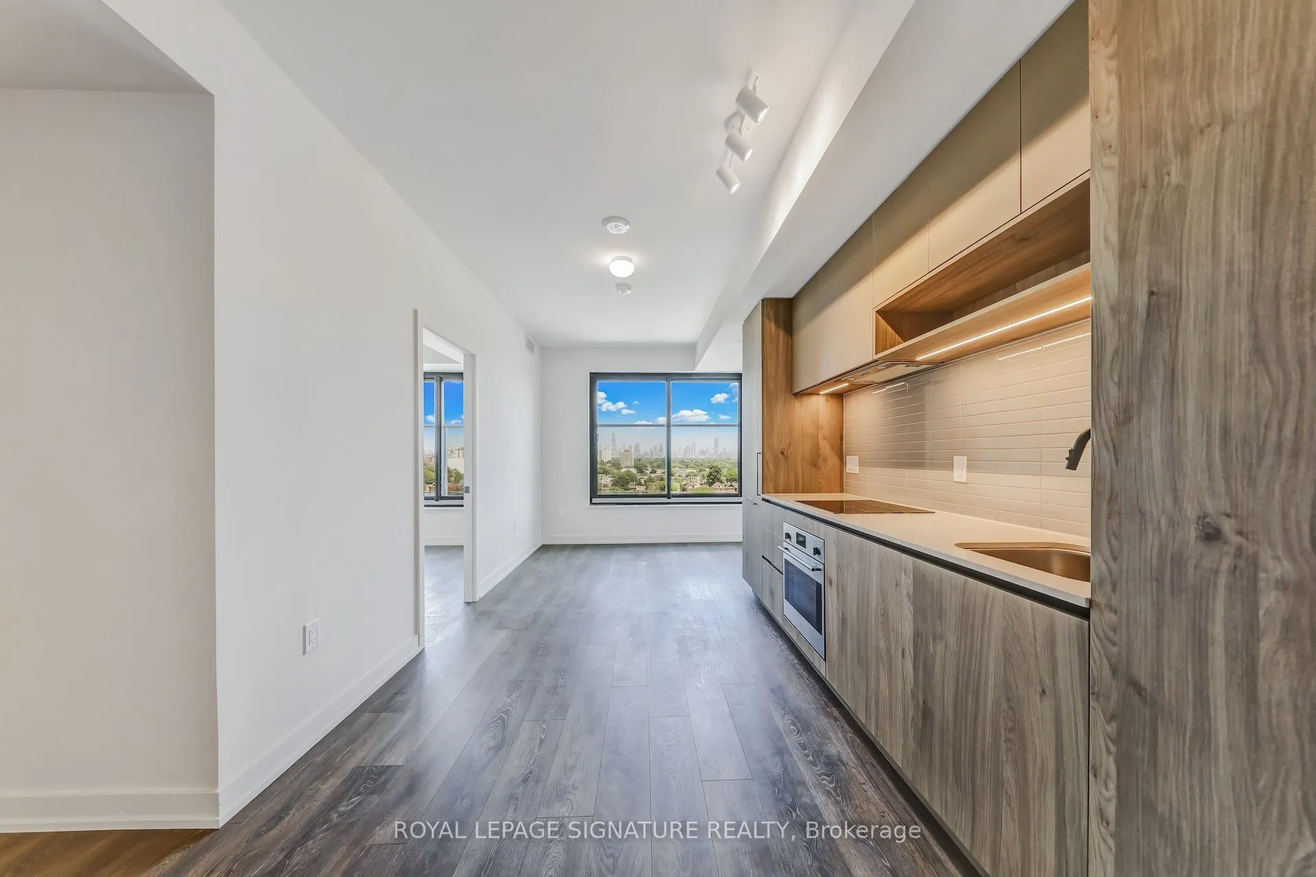 181 Sterling Road, #921