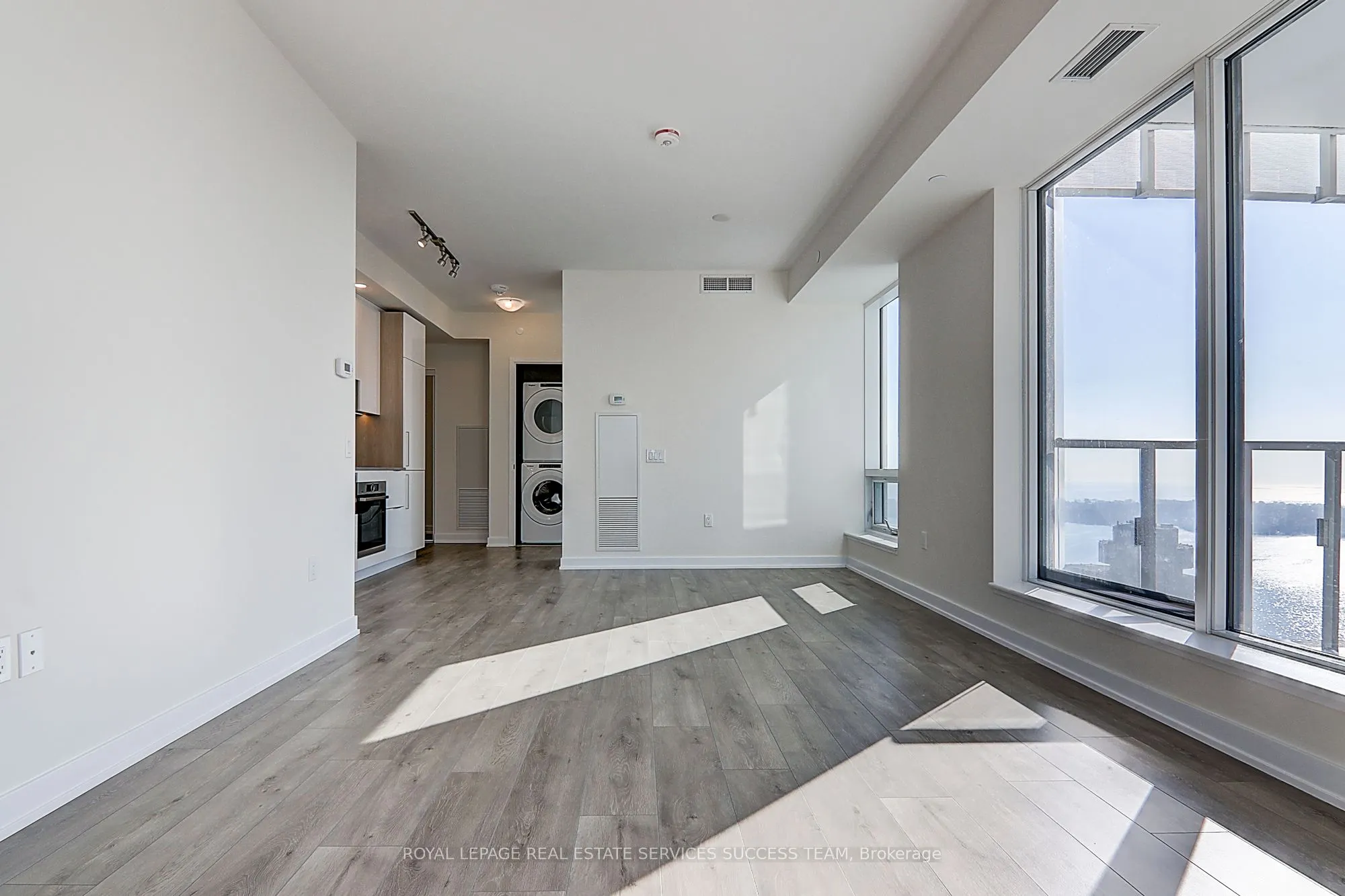 28 Freeland Street, #5204