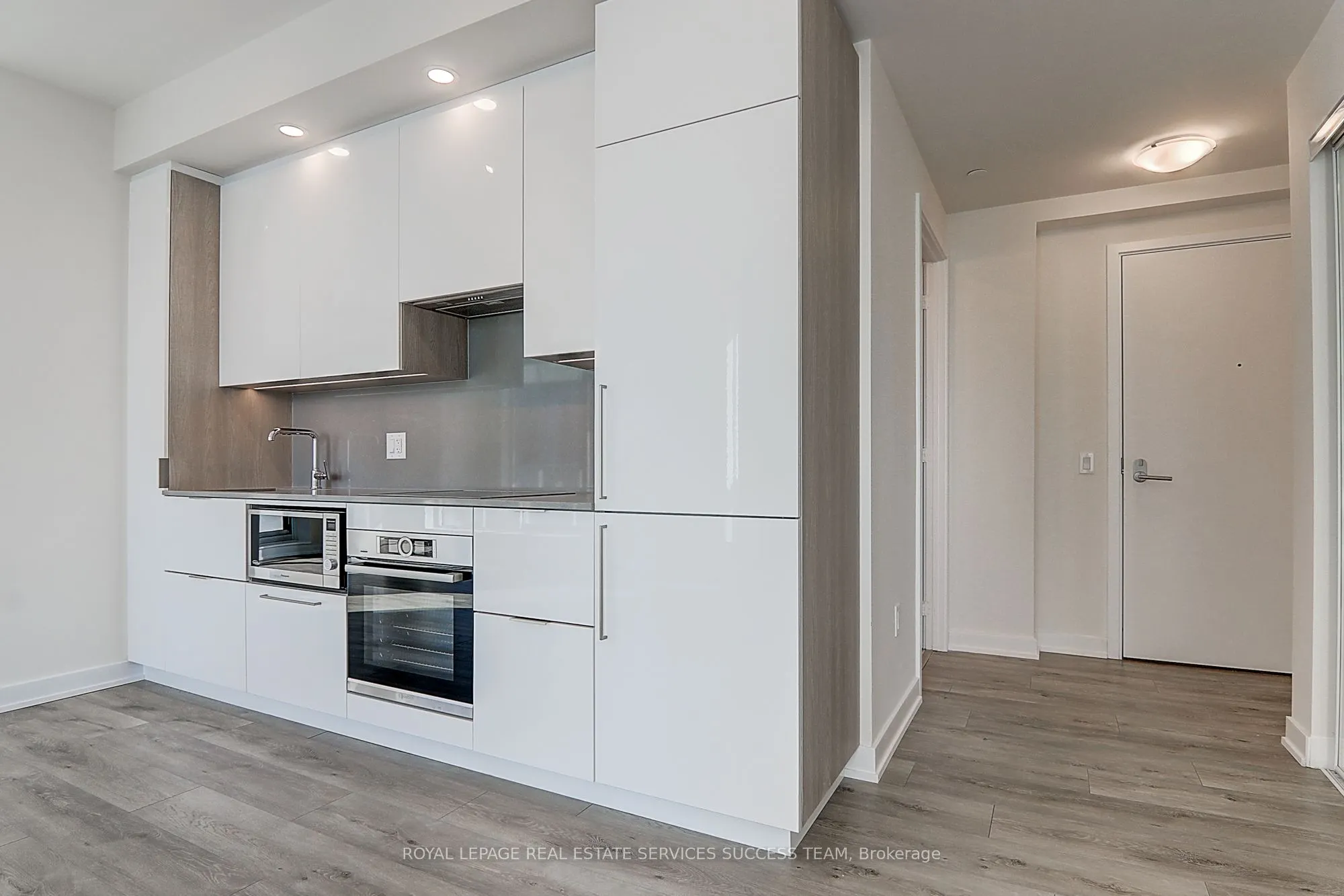 28 Freeland Street, #5204