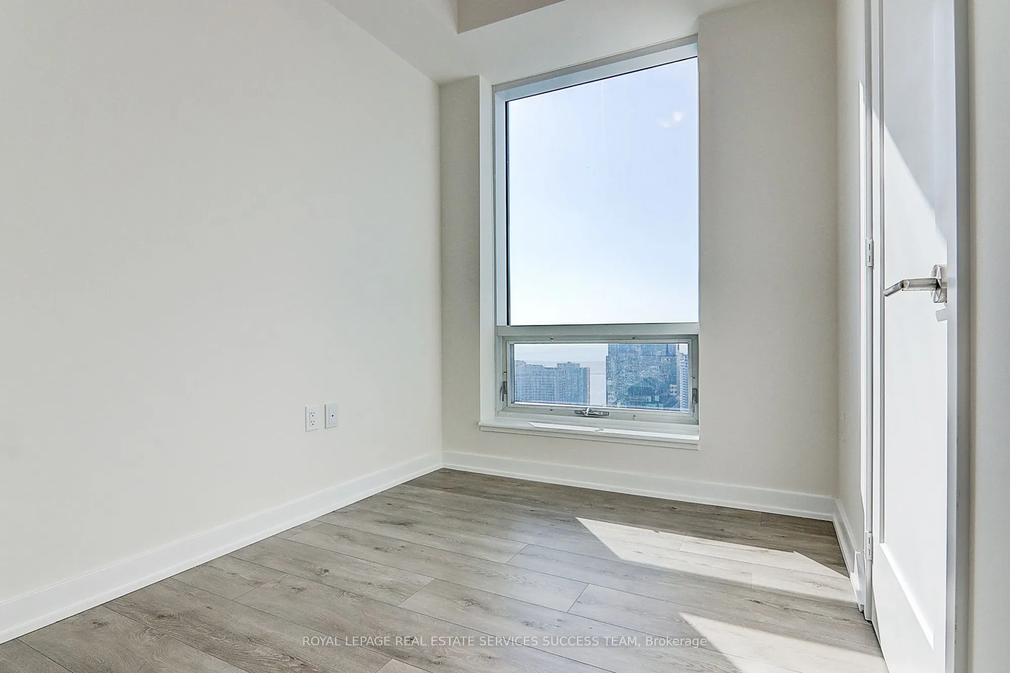 28 Freeland Street, #5204