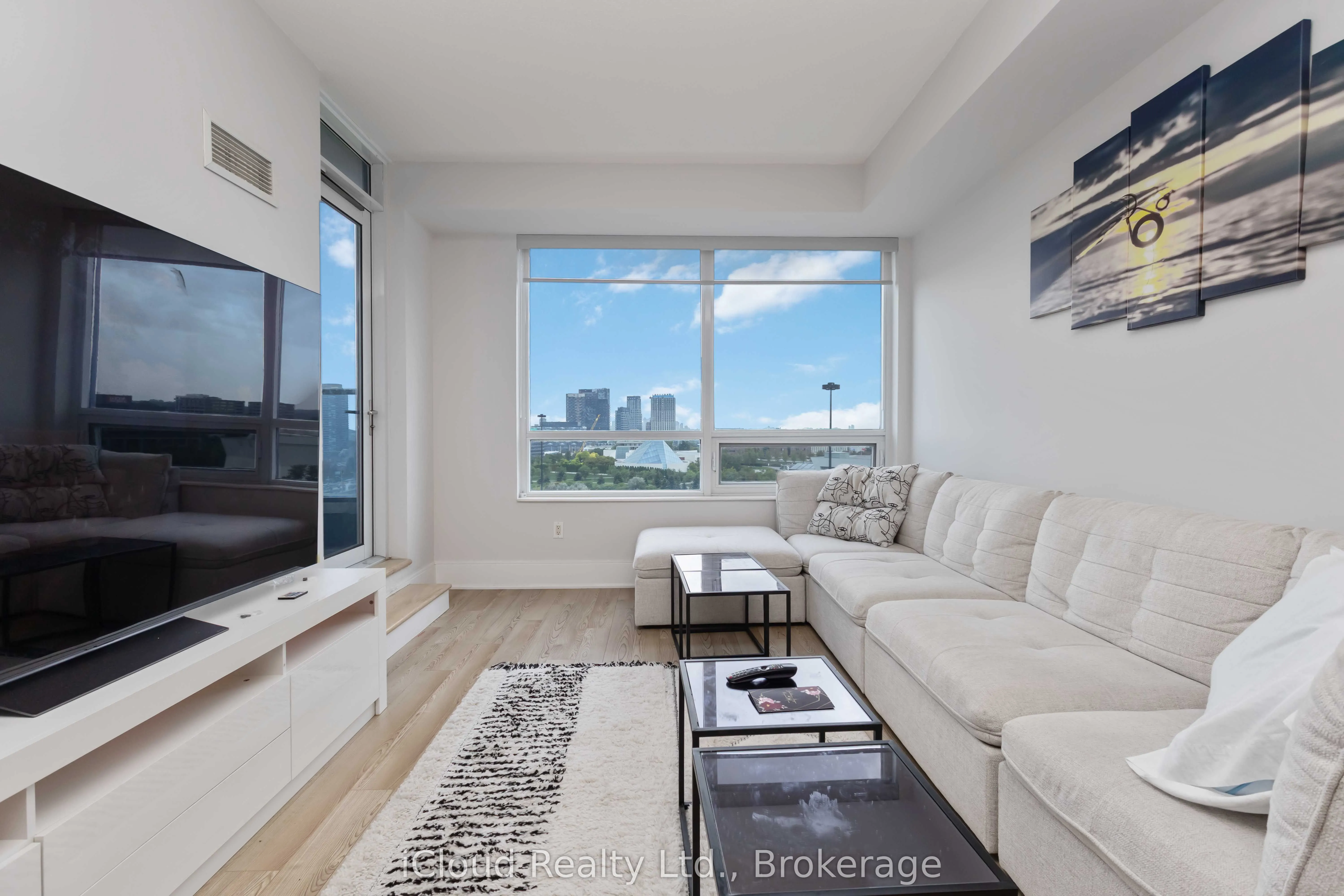 181 Wynford Drive, #1005