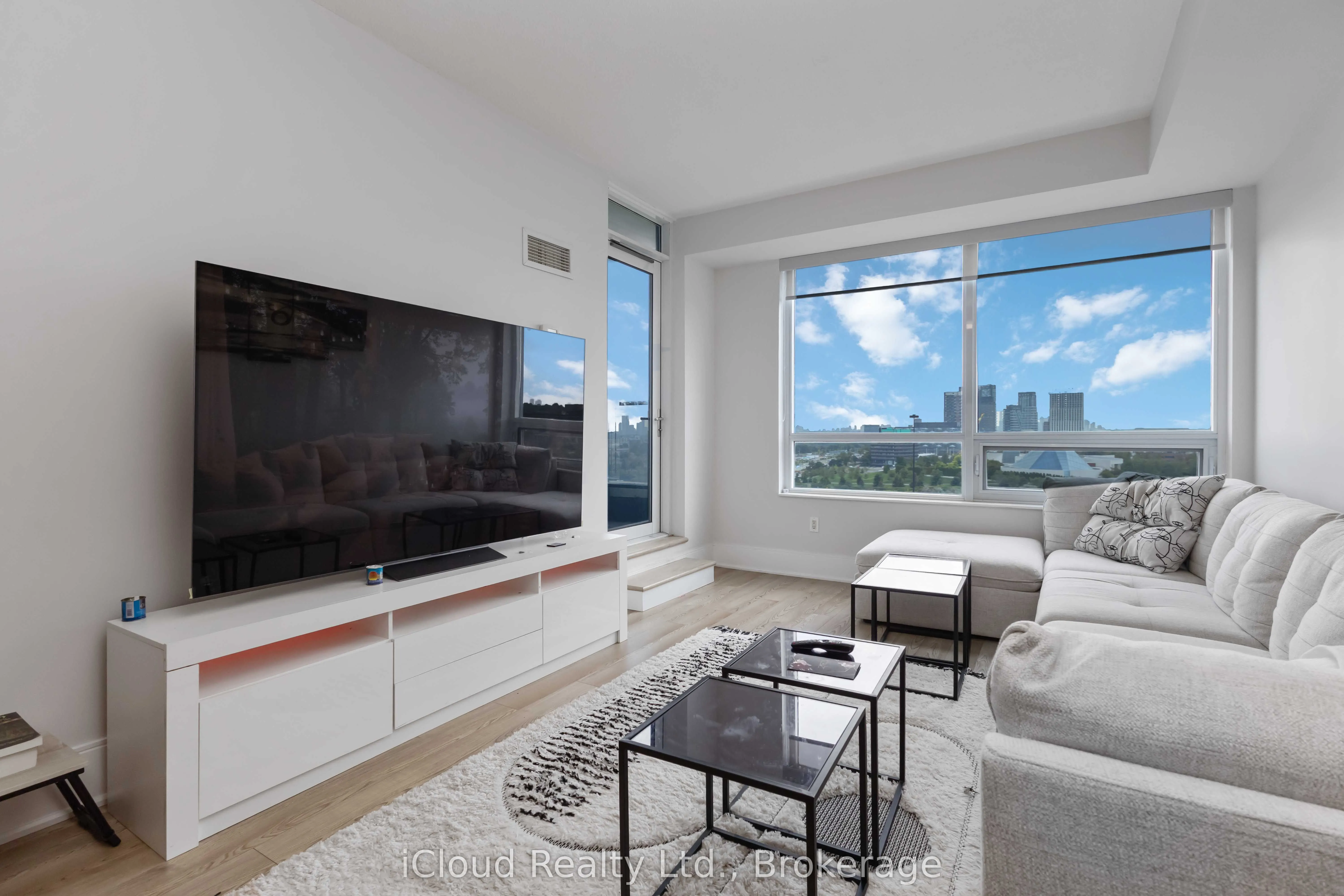 181 Wynford Drive, #1005