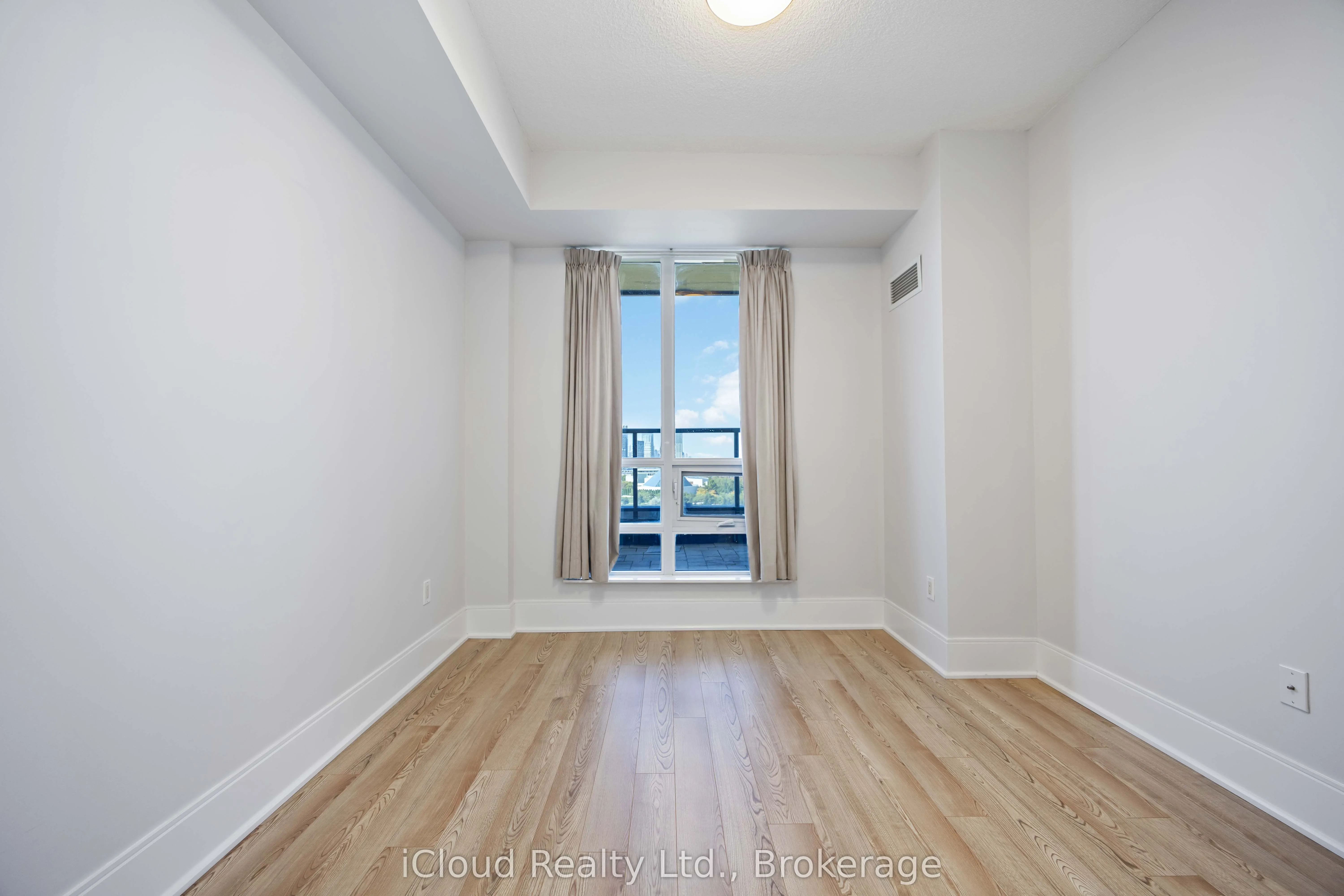 181 Wynford Drive, #1005