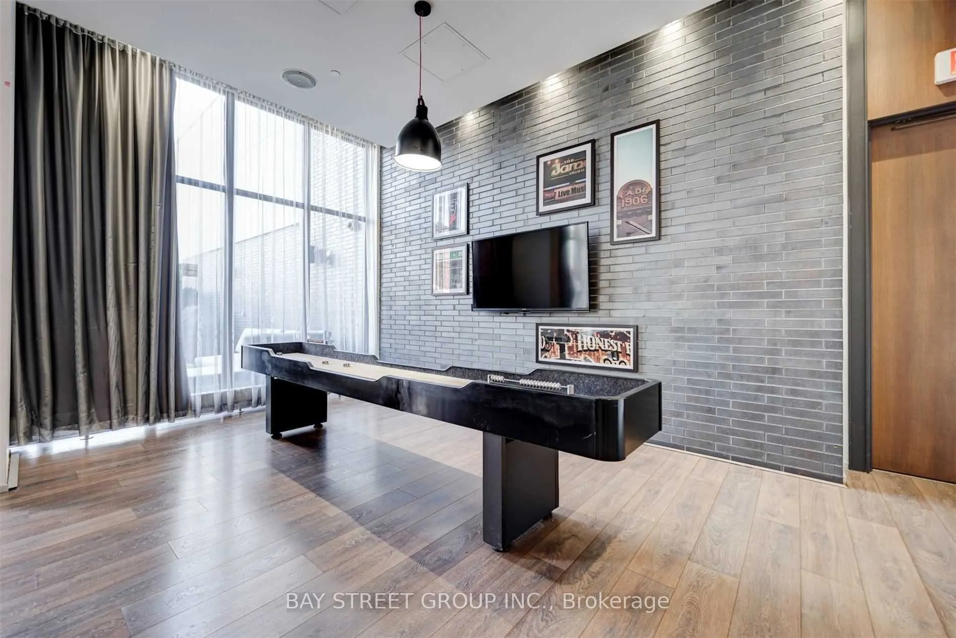 783 Bathurst Street, #812