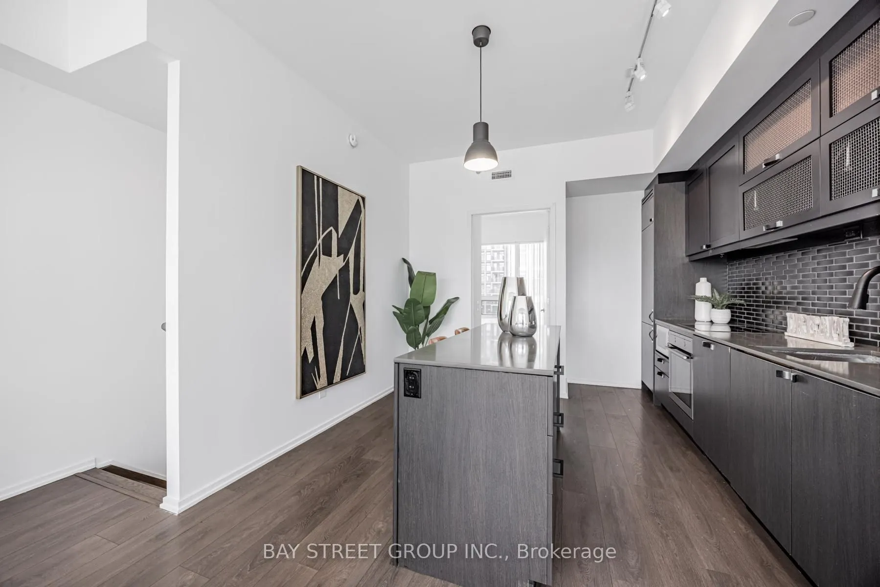 783 Bathurst Street, #812