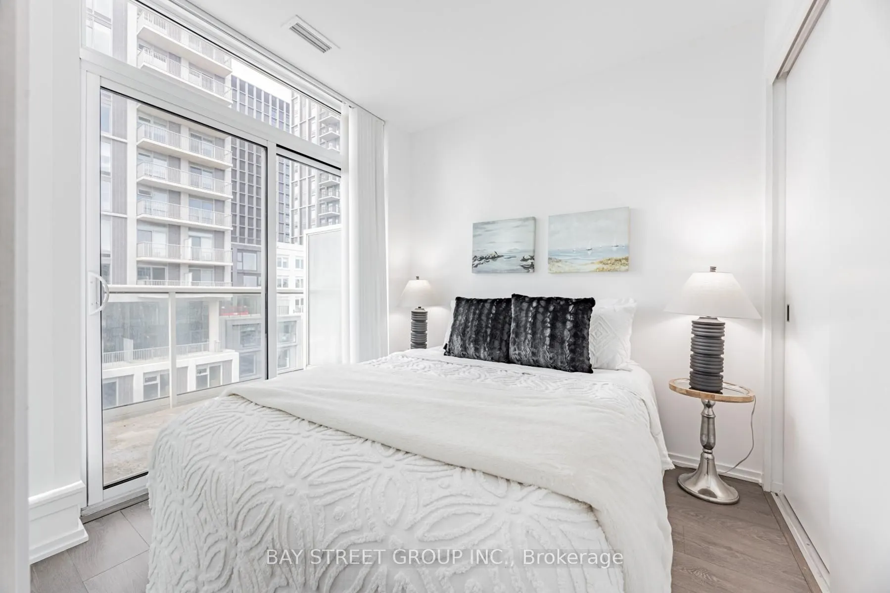 783 Bathurst Street, #812