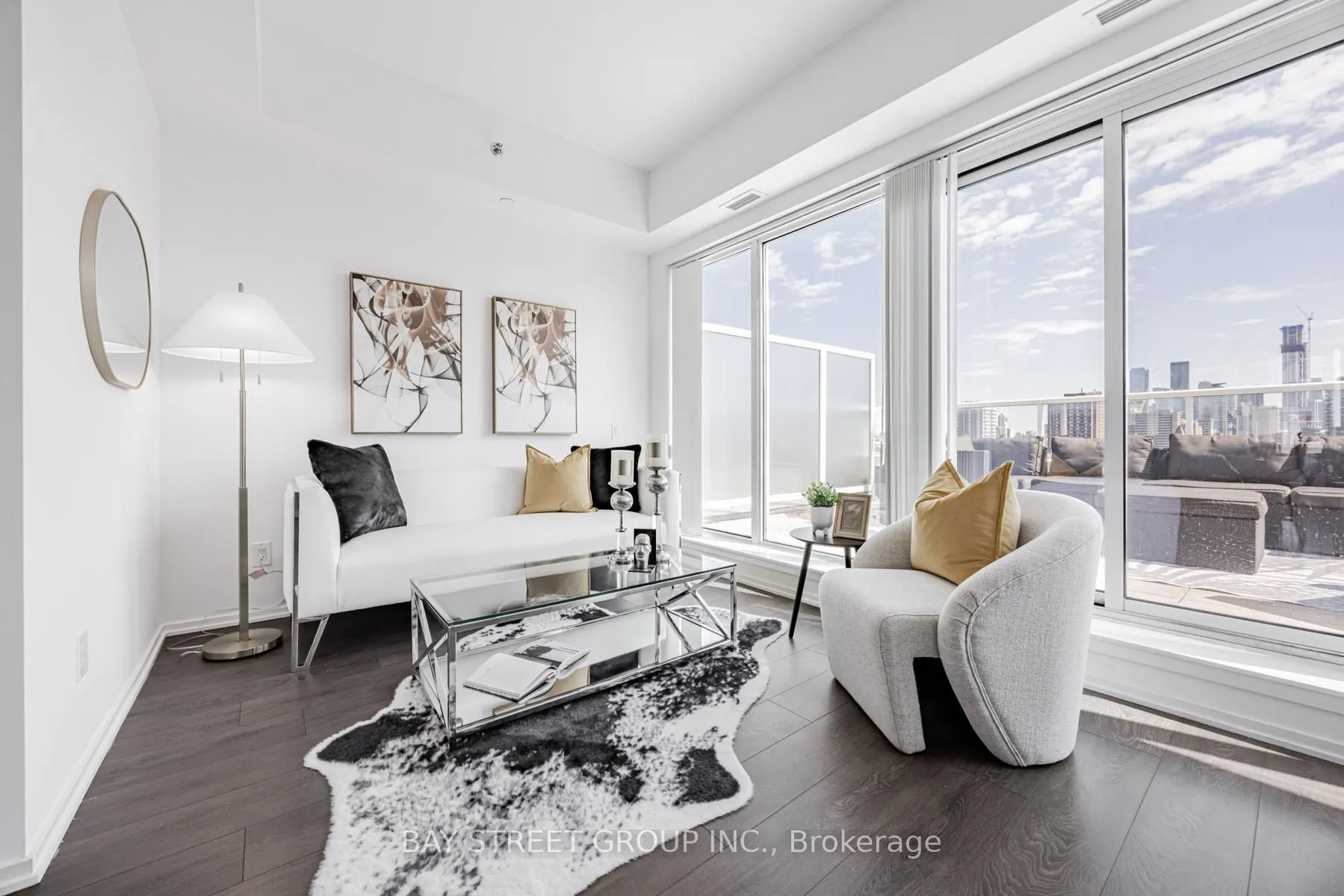 783 Bathurst Street, #812