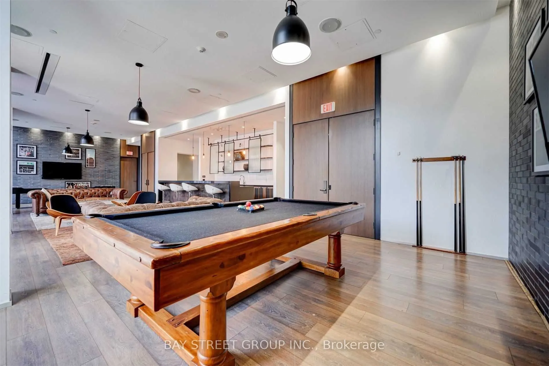 783 Bathurst Street, #812
