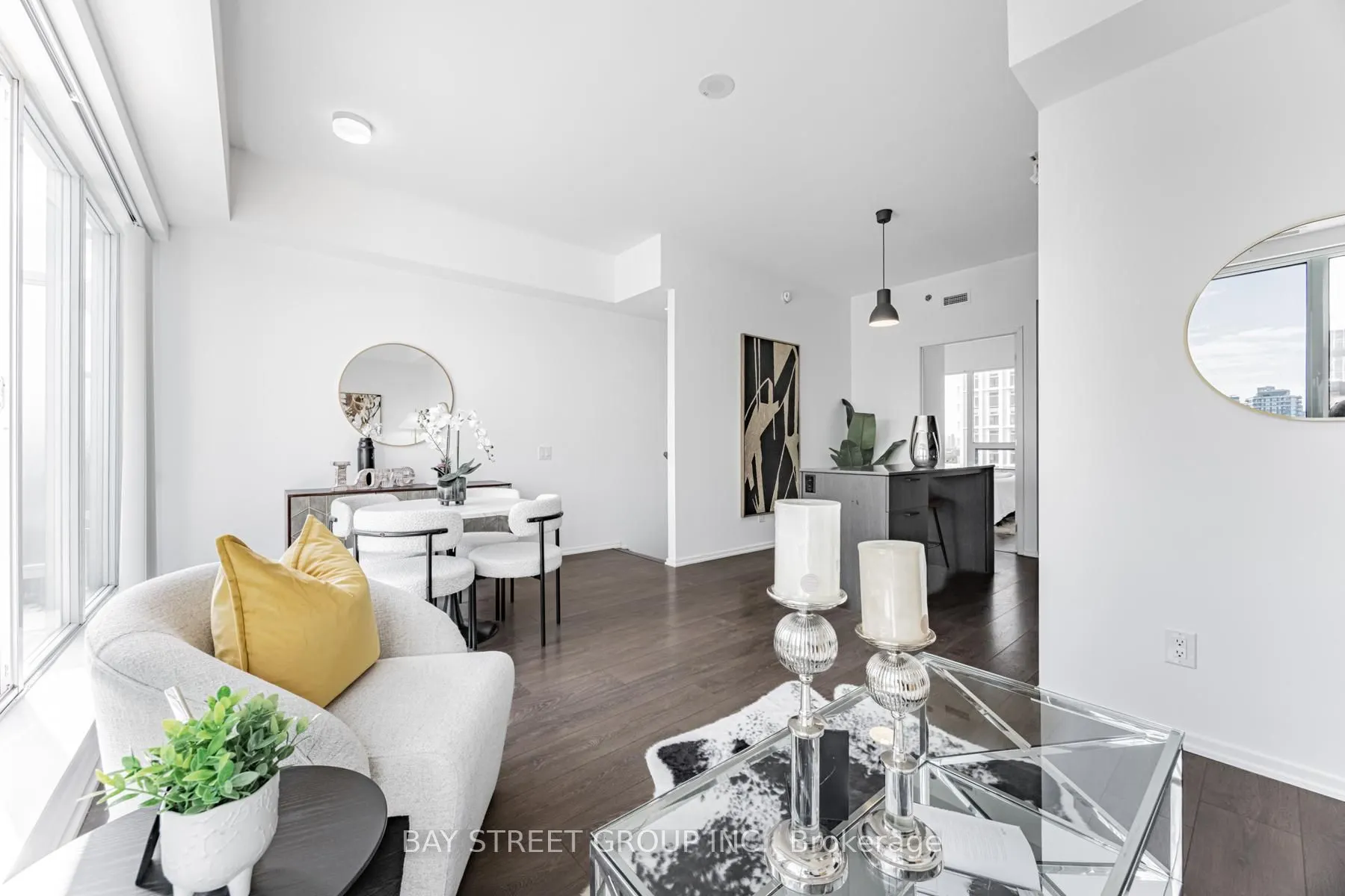 783 Bathurst Street, #812