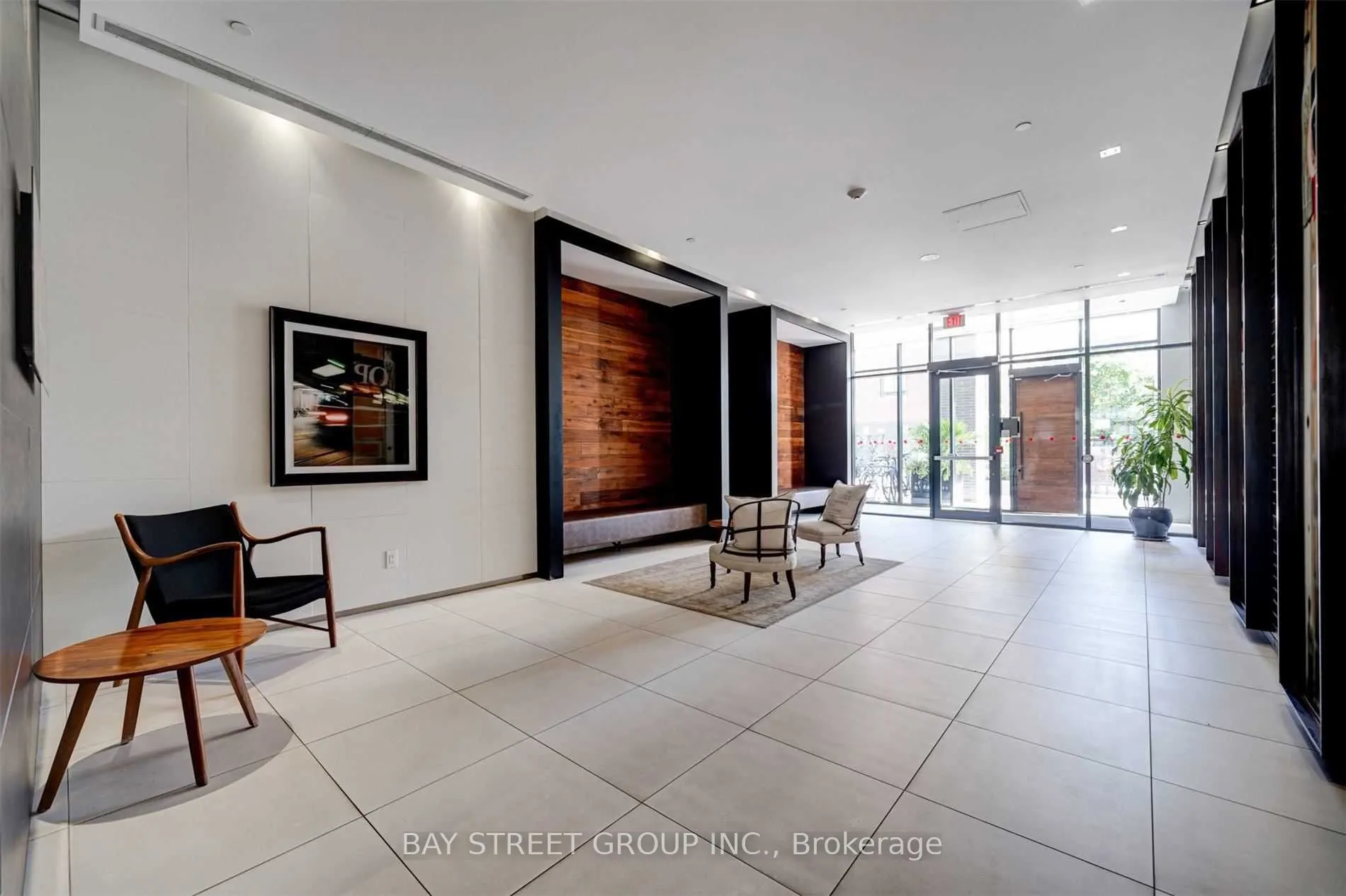 783 Bathurst Street, #812