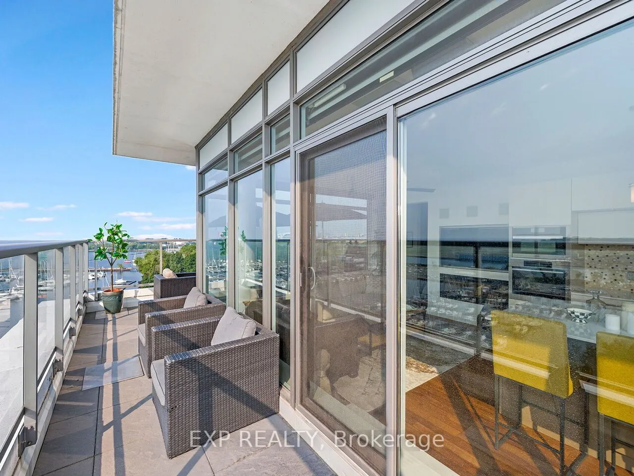90 Stadium Road S, #911