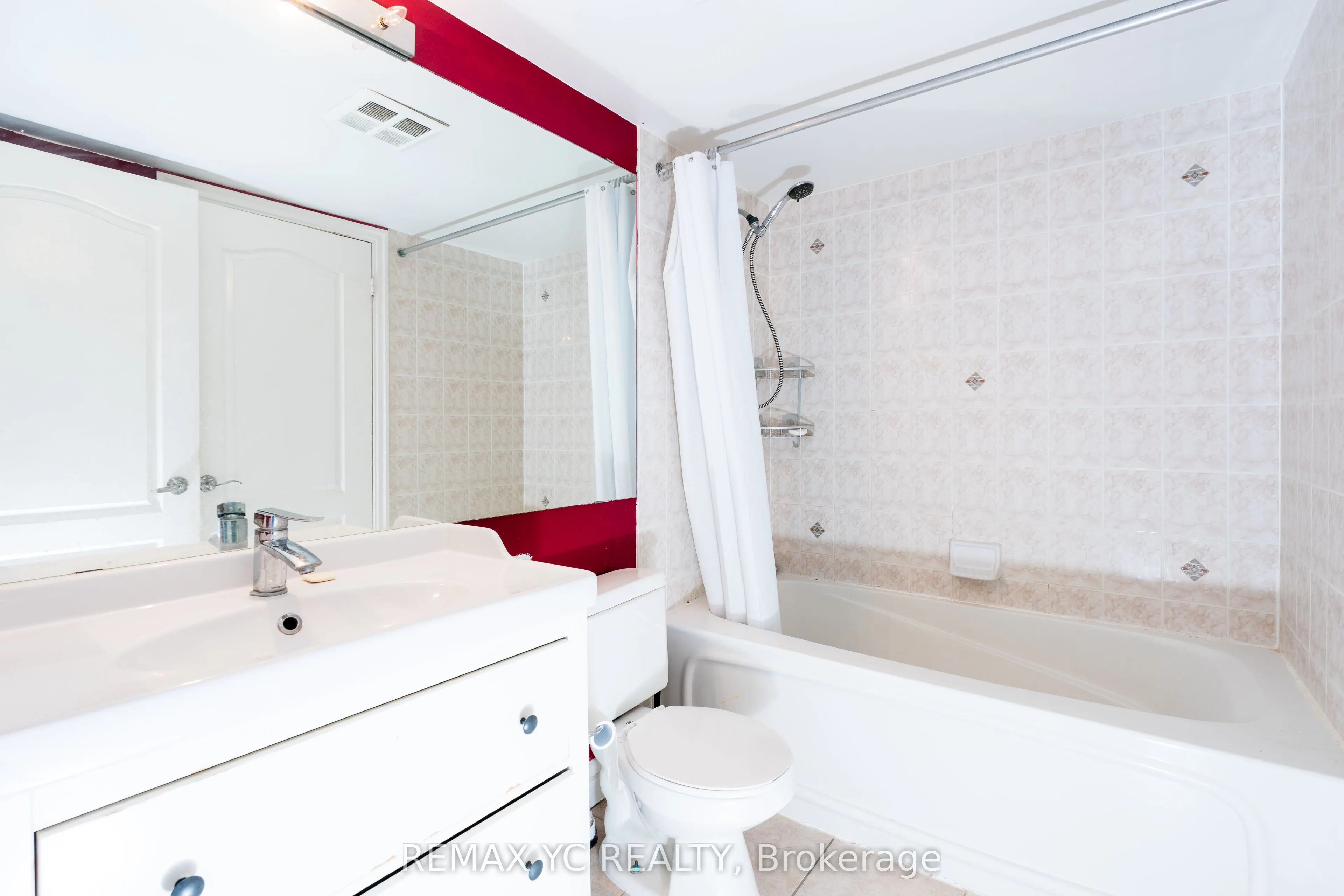 21 Hillcrest Avenue, #2404