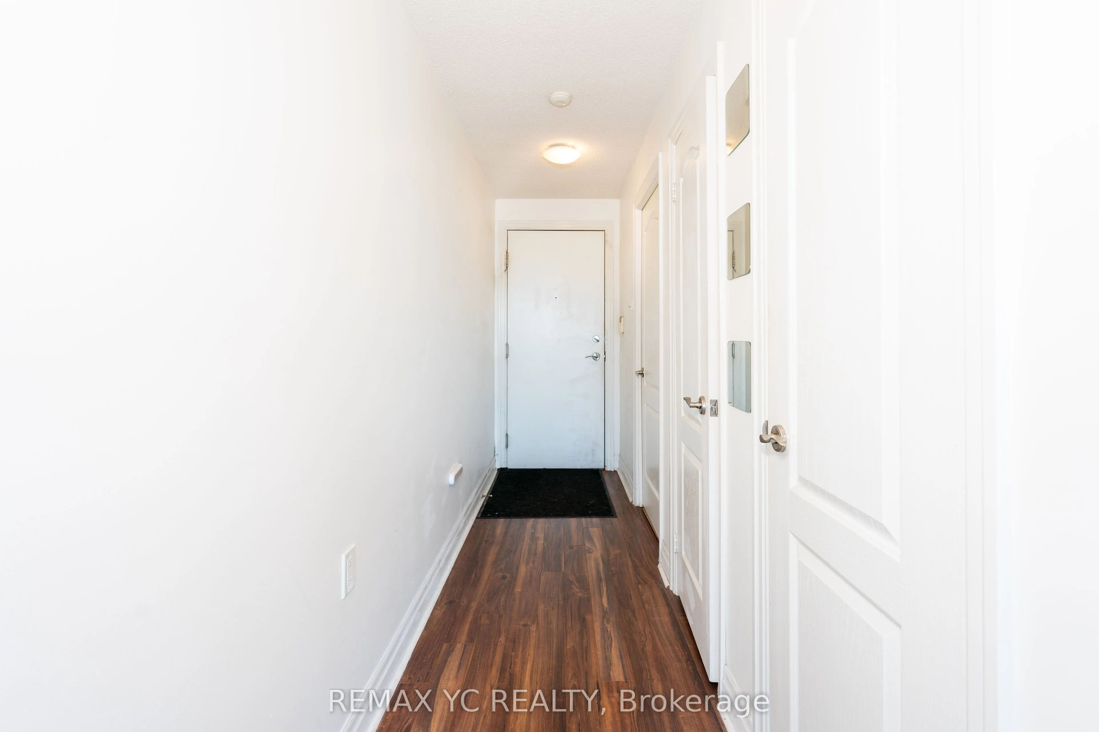 21 Hillcrest Avenue, #2404