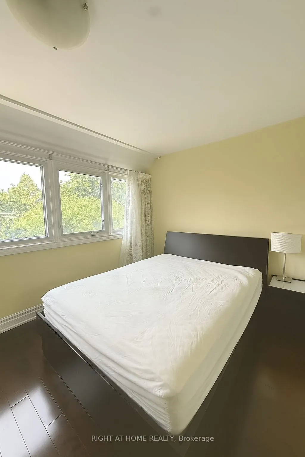 25 Keewatin Avenue