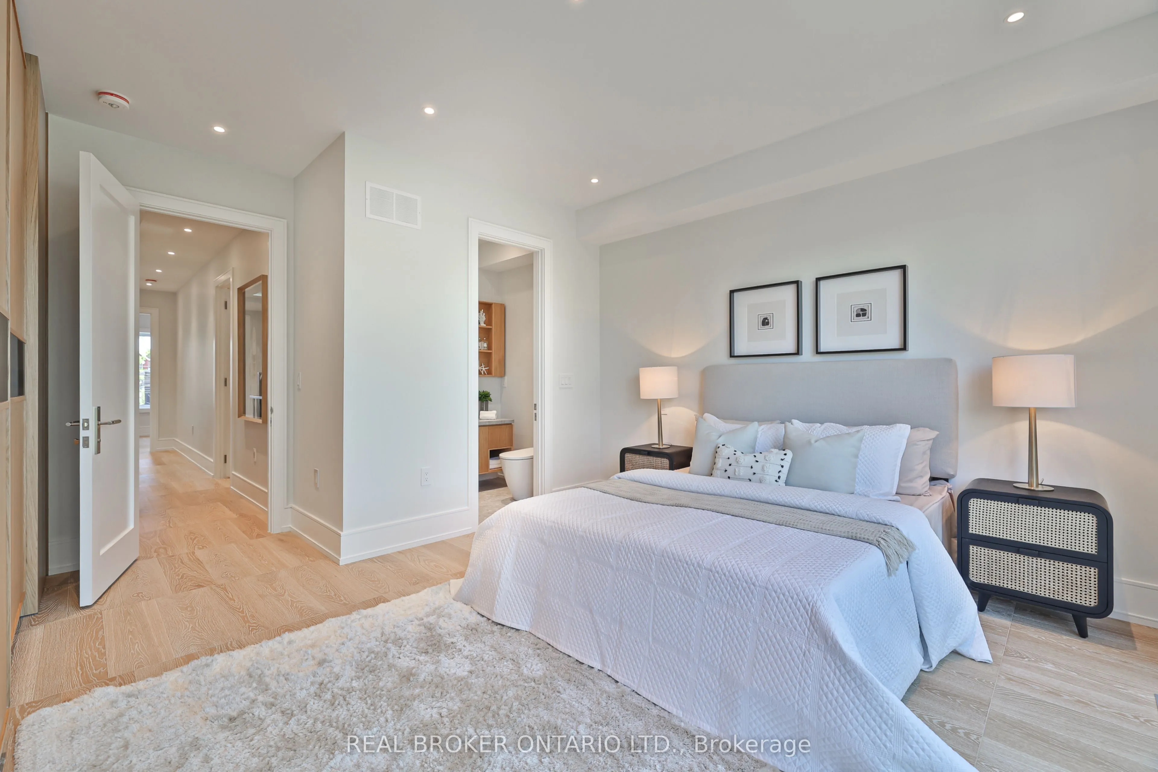 444 Roxton Road