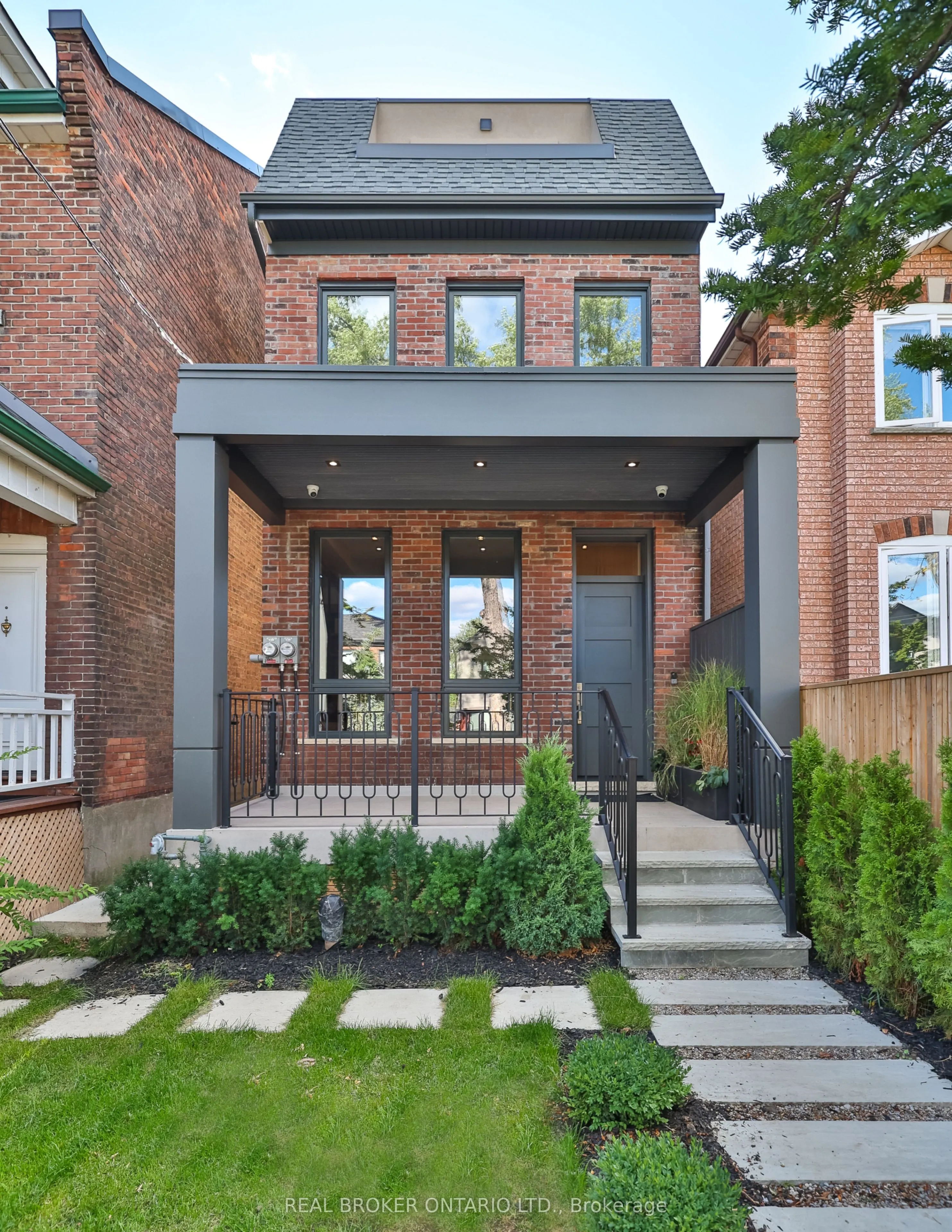 444 Roxton Road