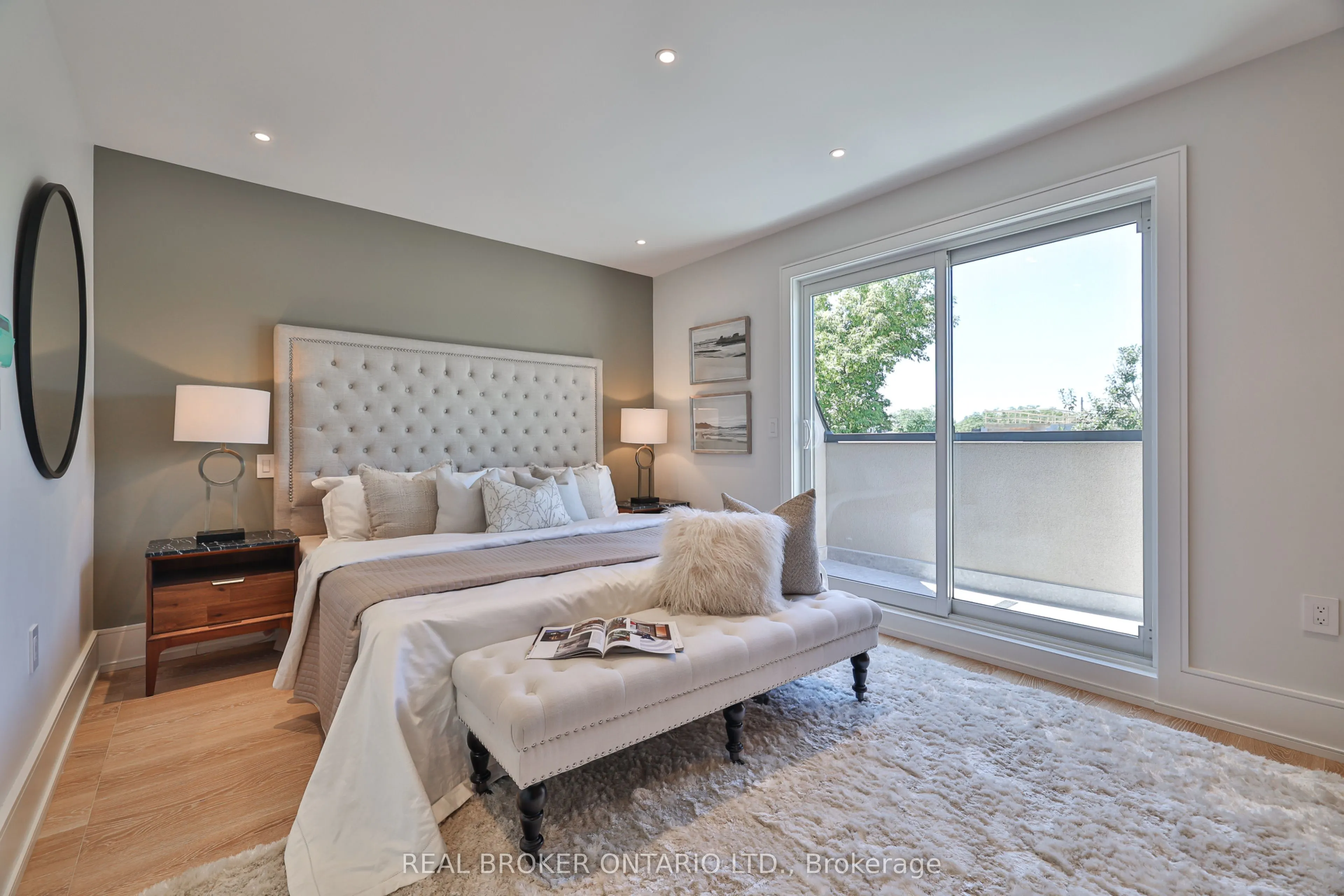 444 Roxton Road