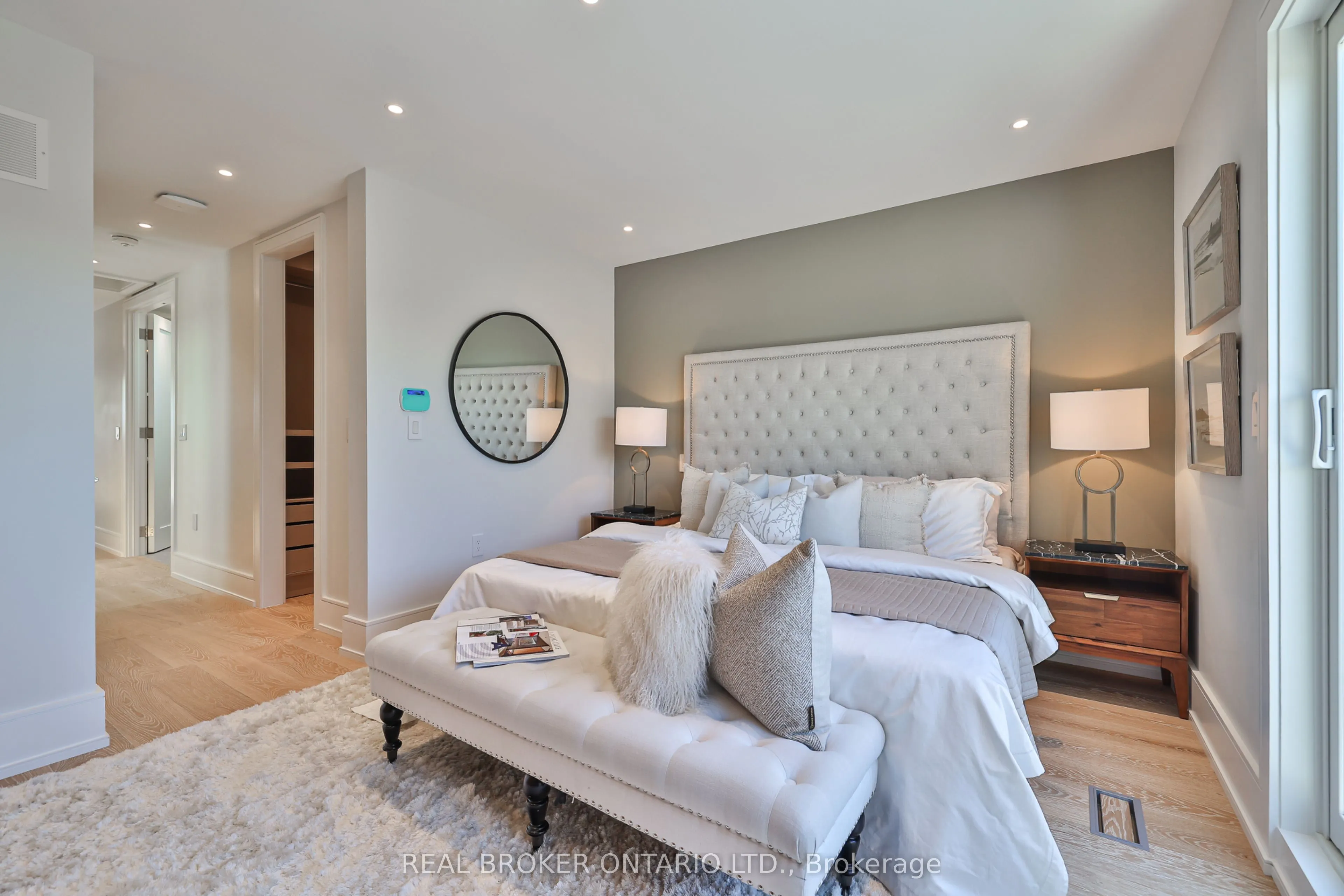 444 Roxton Road