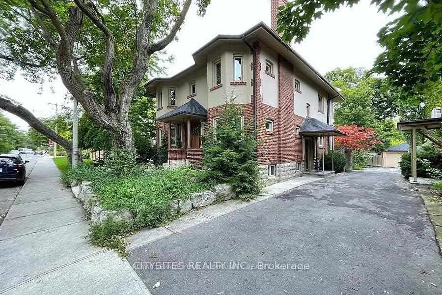 299 Rosewell Avenue