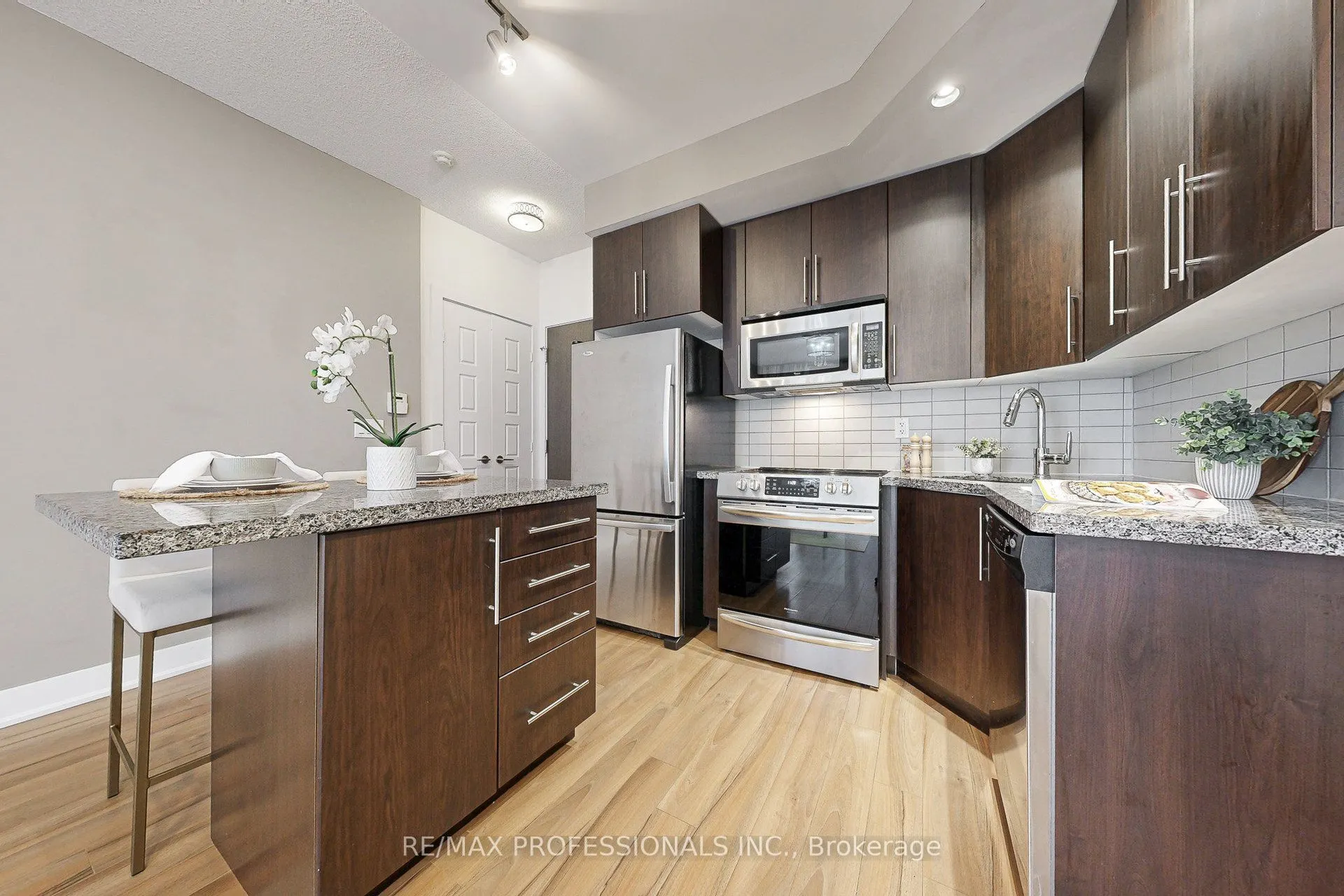 28 Linden Street, #1601