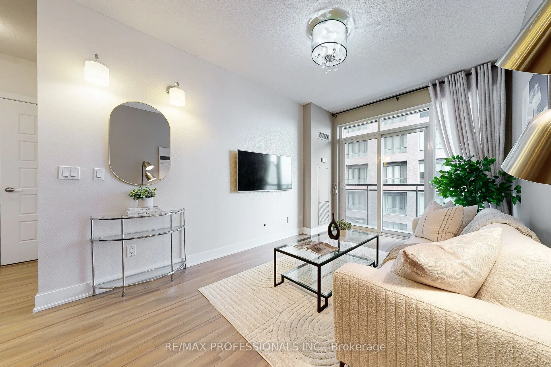 28 Linden Street, #1601