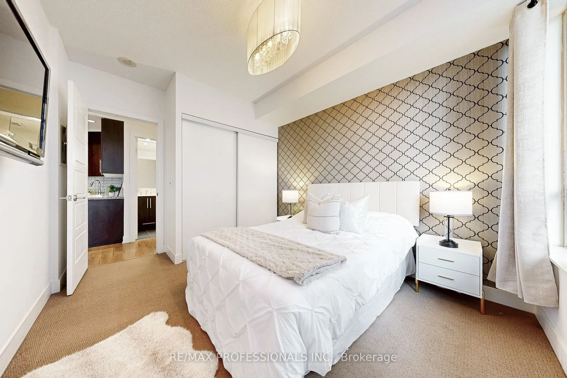 28 Linden Street, #1601