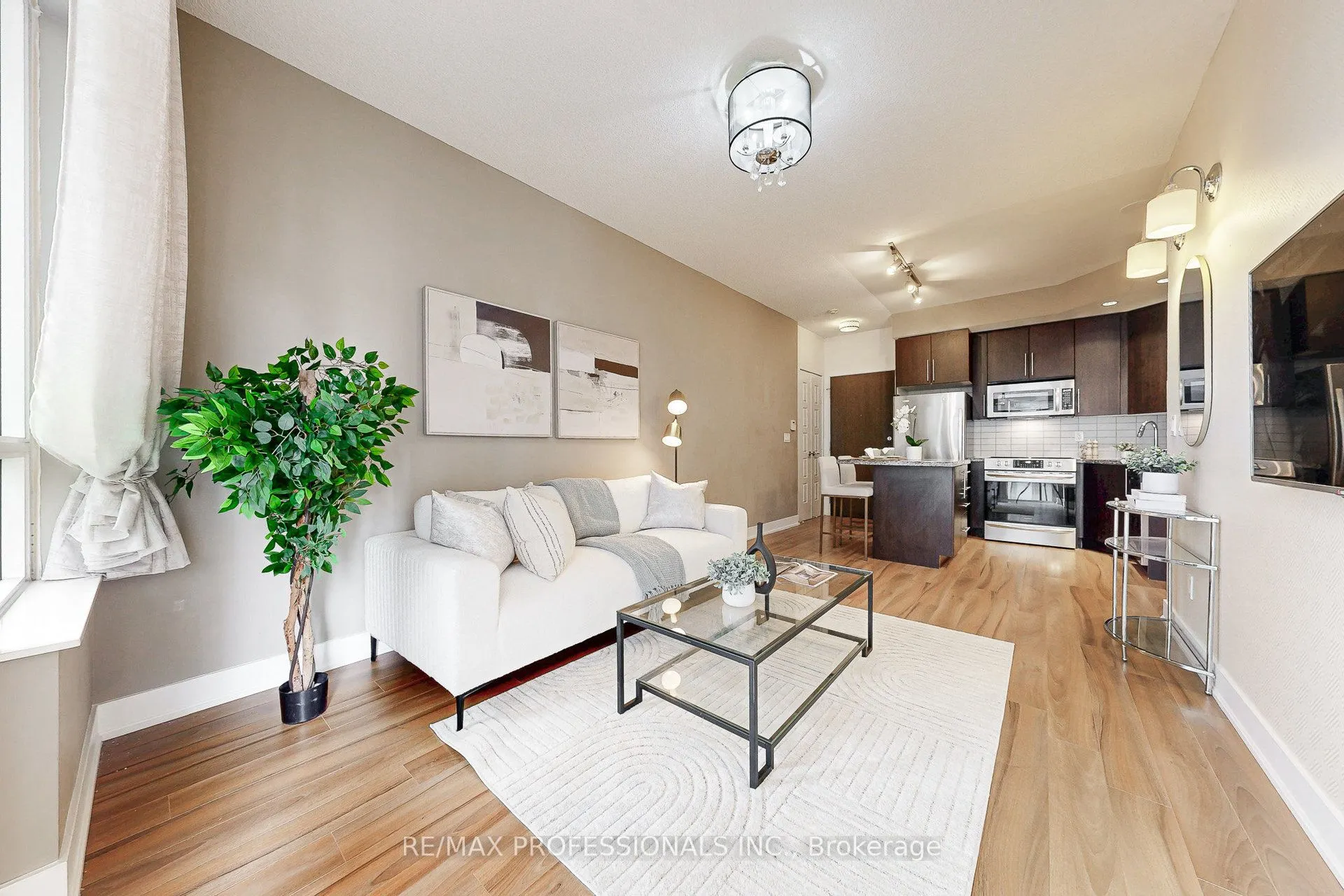 28 Linden Street, #1601