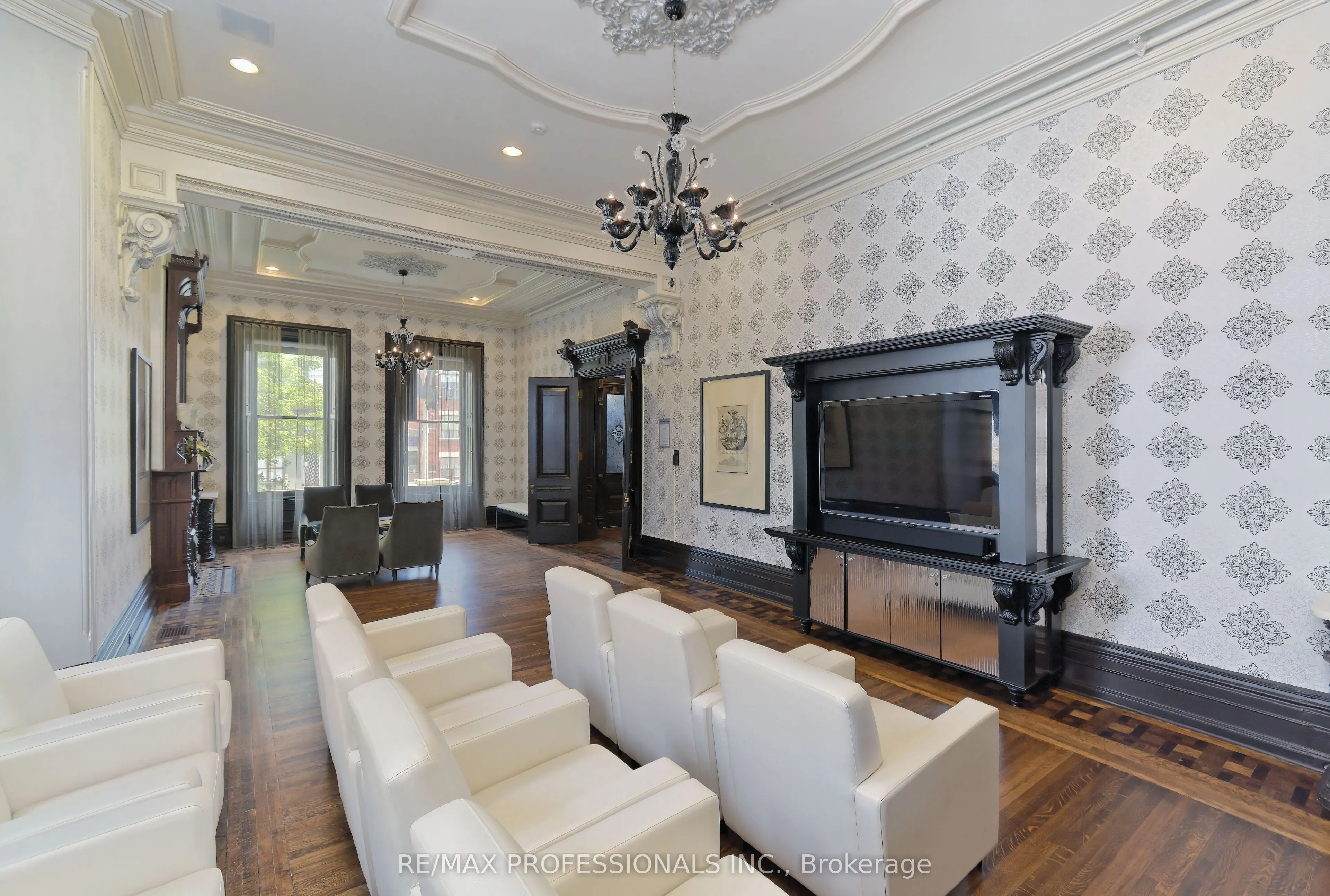28 Linden Street, #1601