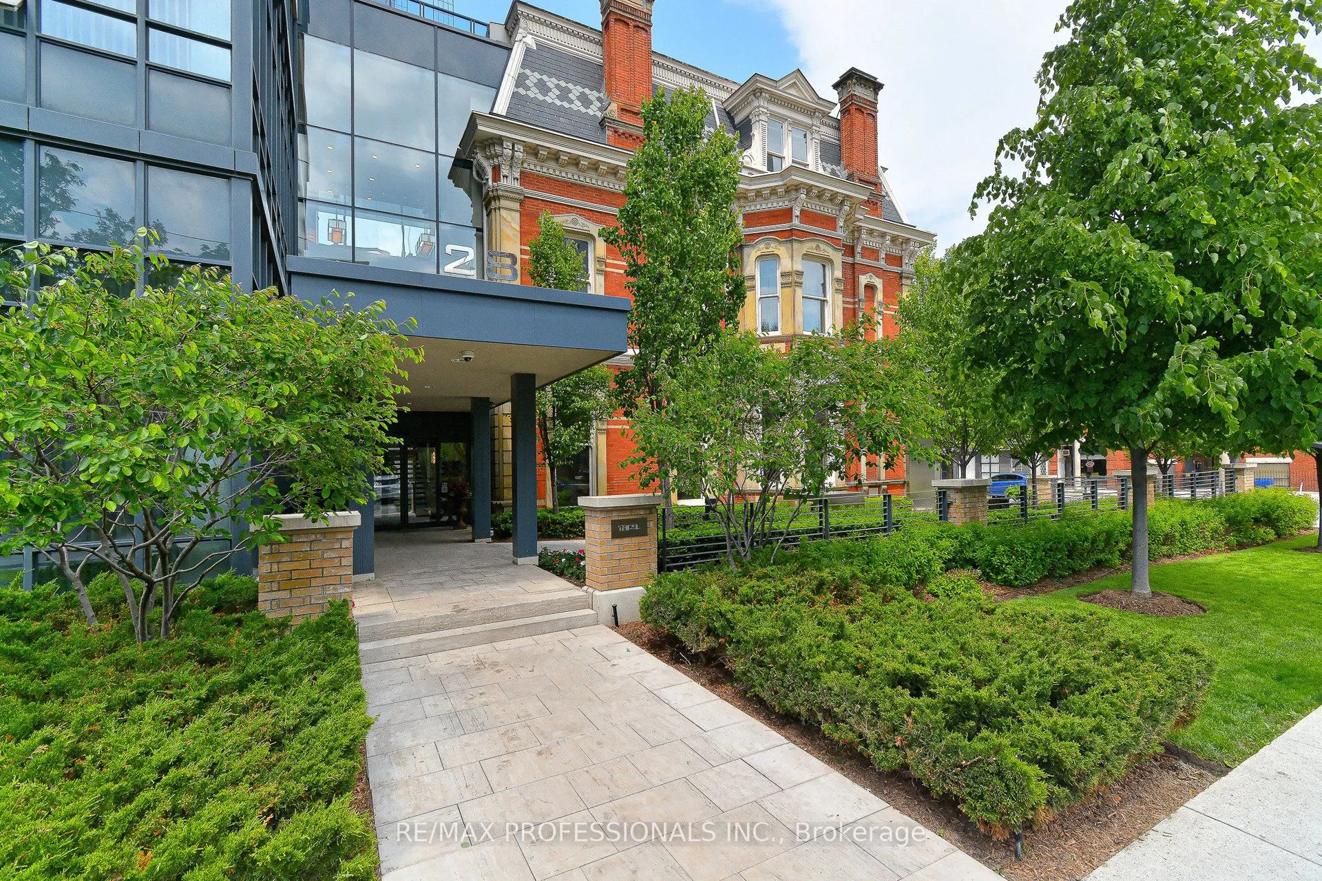 28 Linden Street, #1601