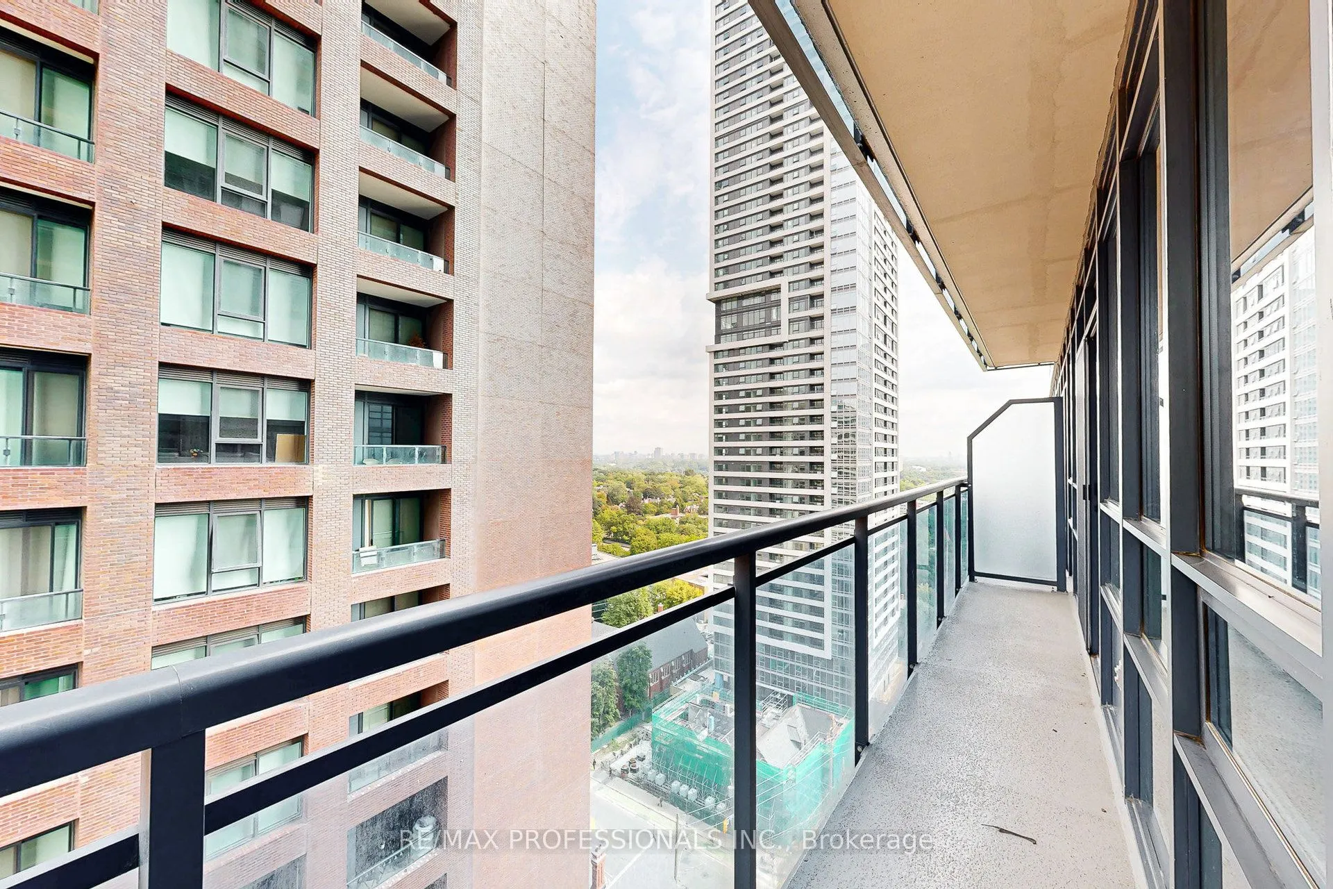 28 Linden Street, #1601