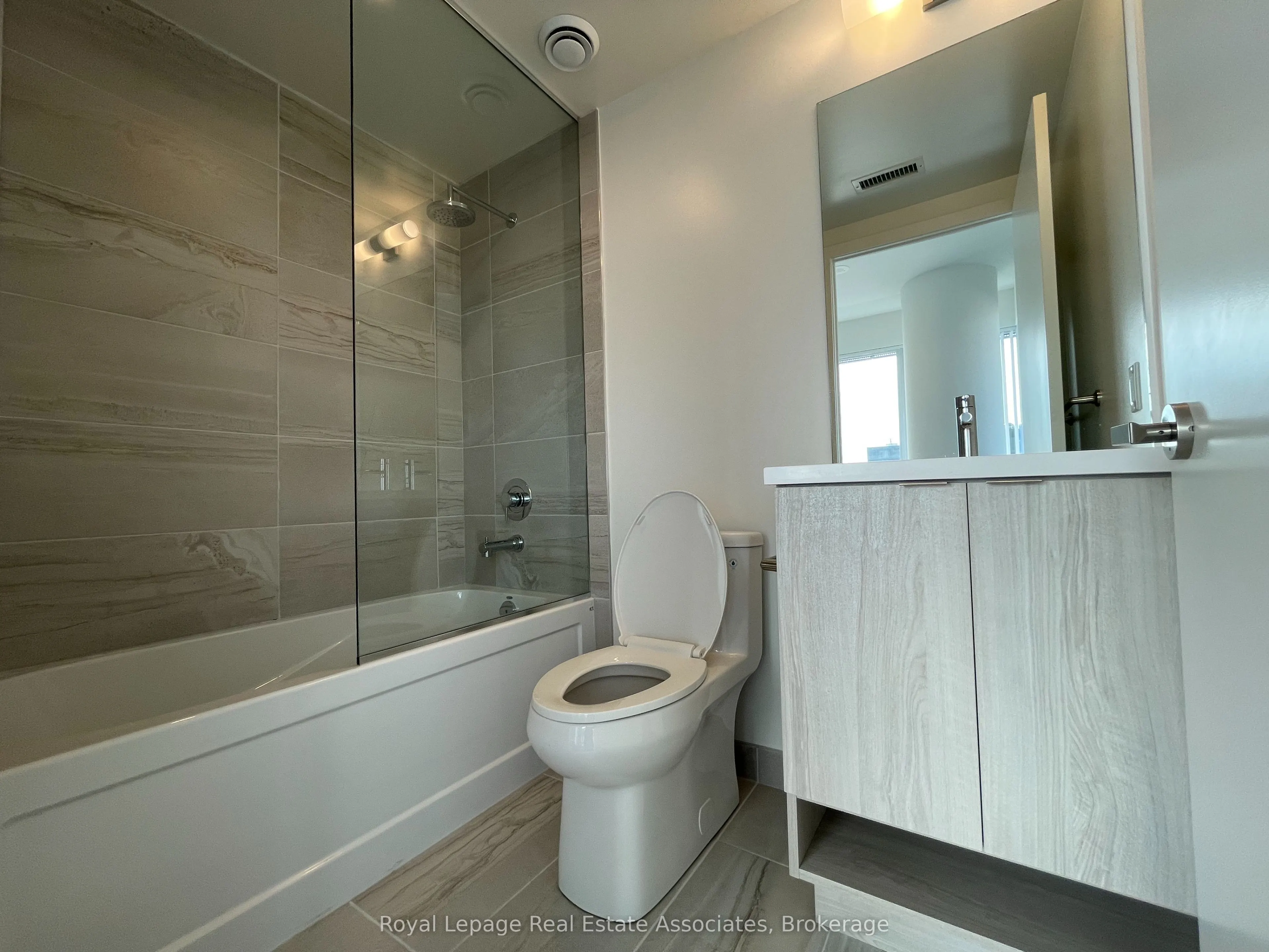 138 Downes Street, #5303