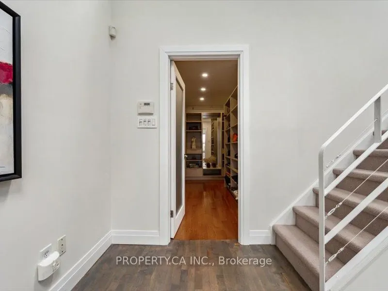 670 Richmond Street W, #204